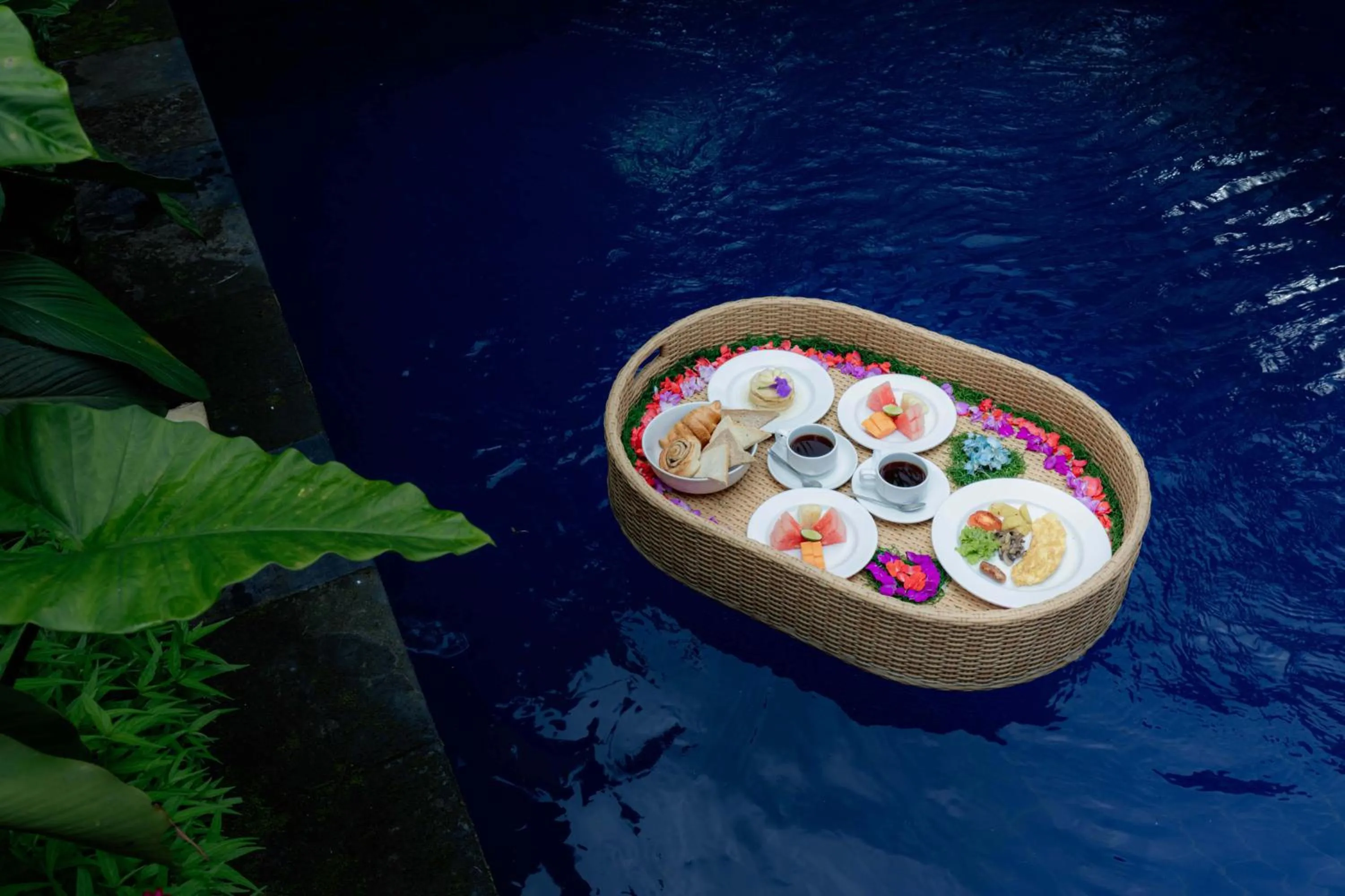 Food and drinks in Tanta Escape