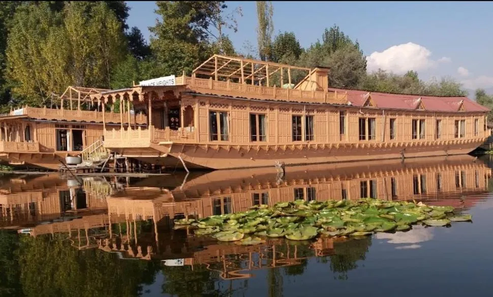Palace Heights Houseboats