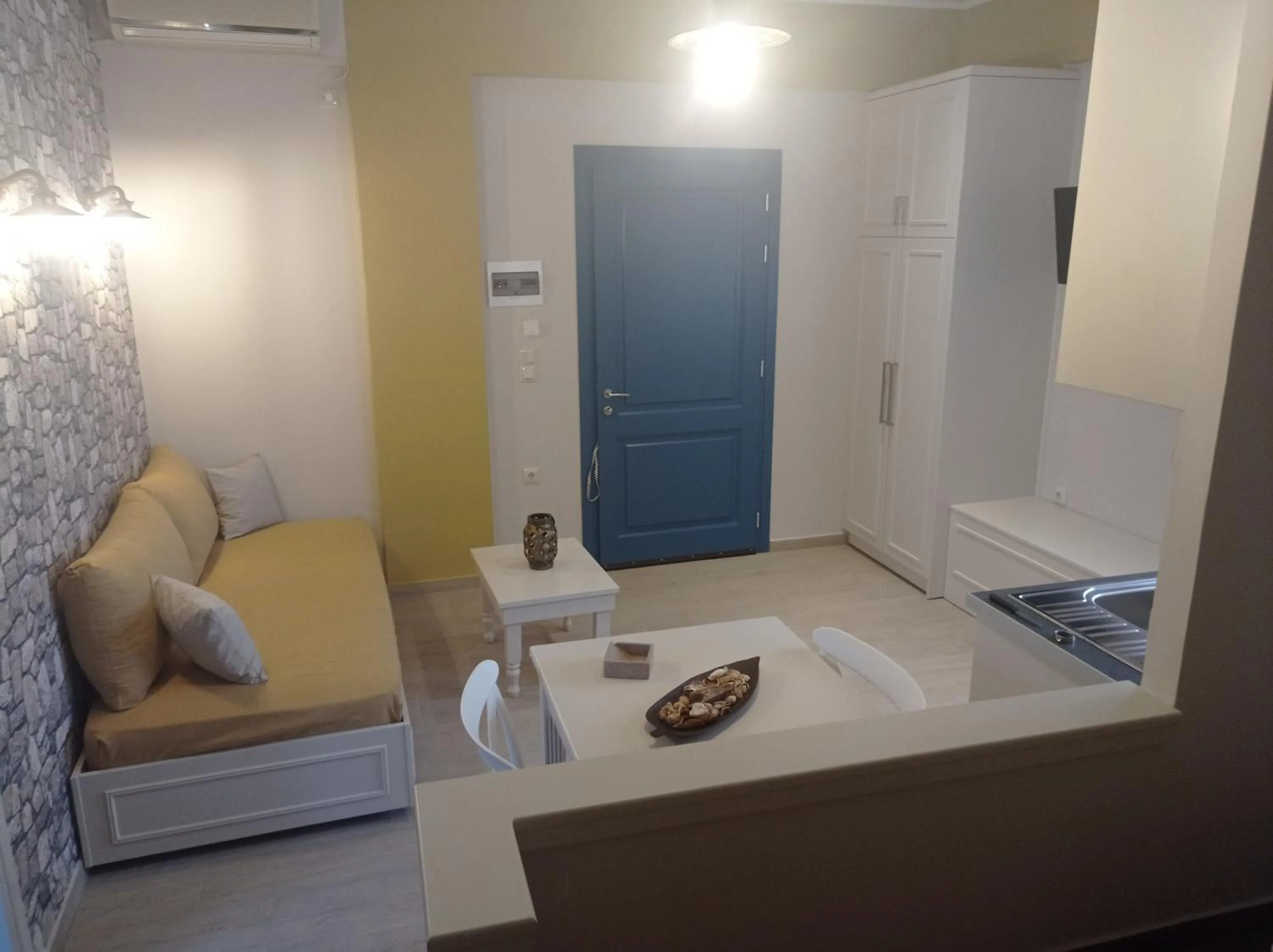 Living room in Shining Star Petra