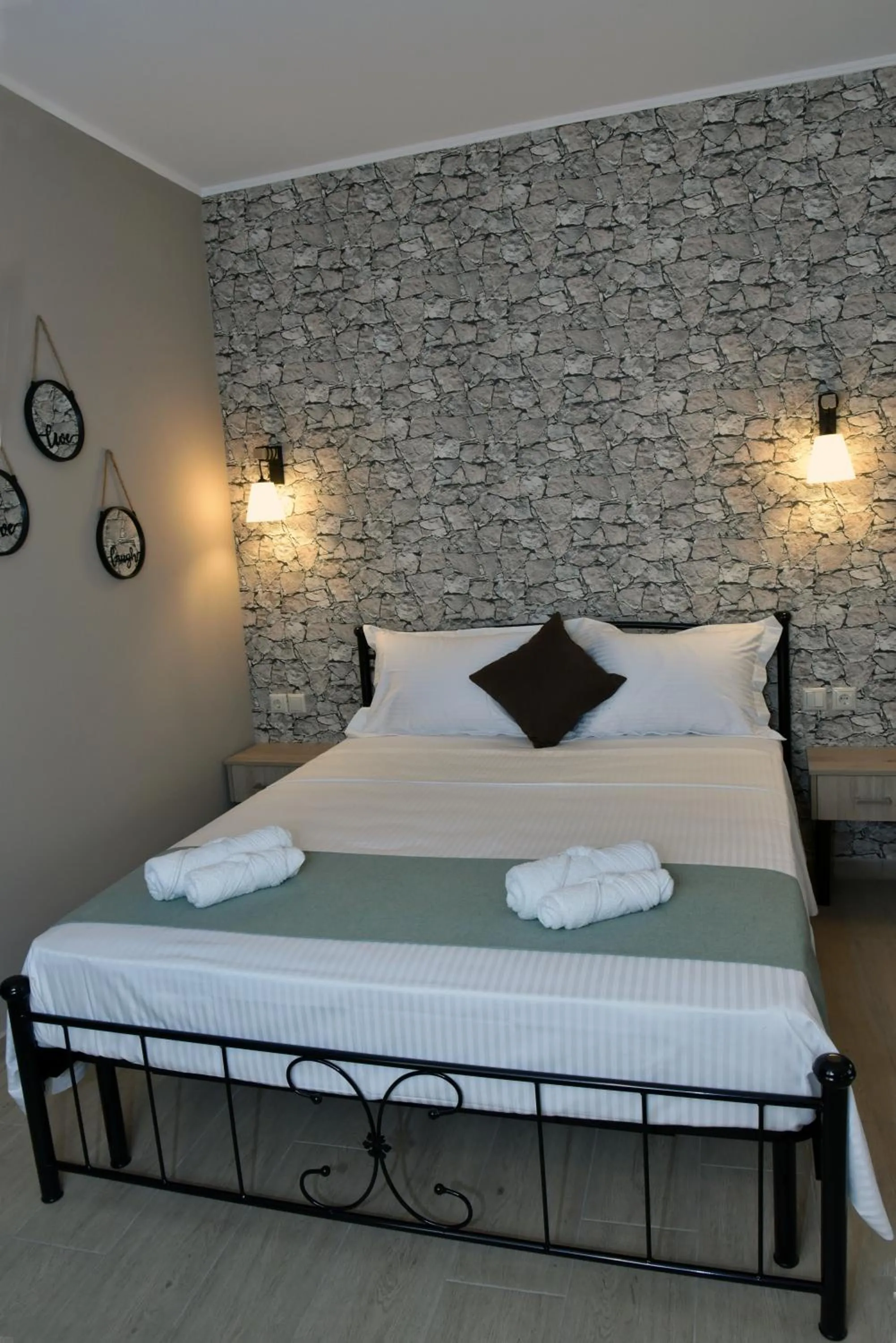 Bed in Shining Star Petra