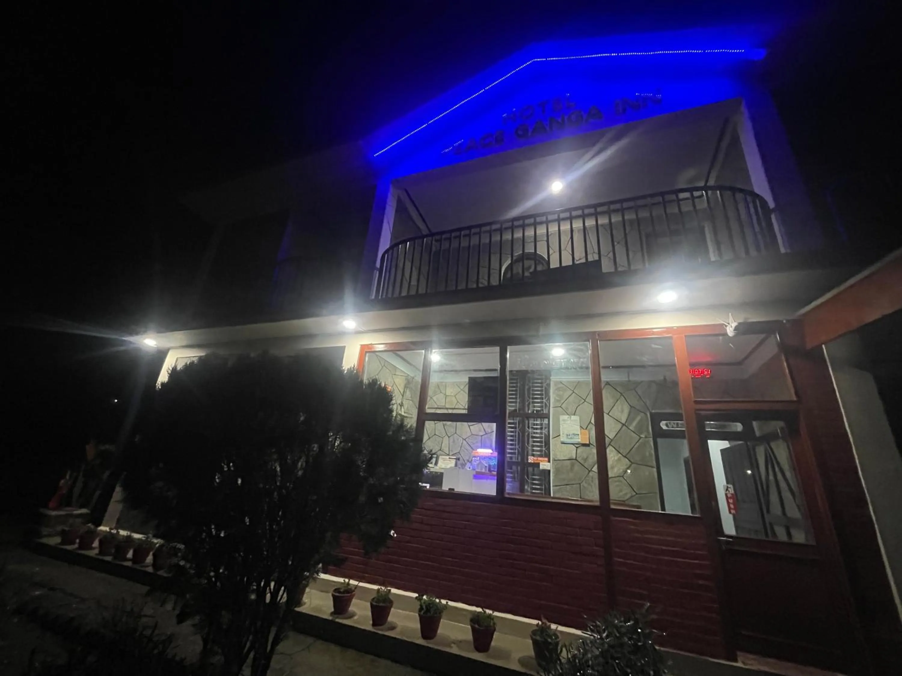 Property building in Hotel Peace Ganga Inn