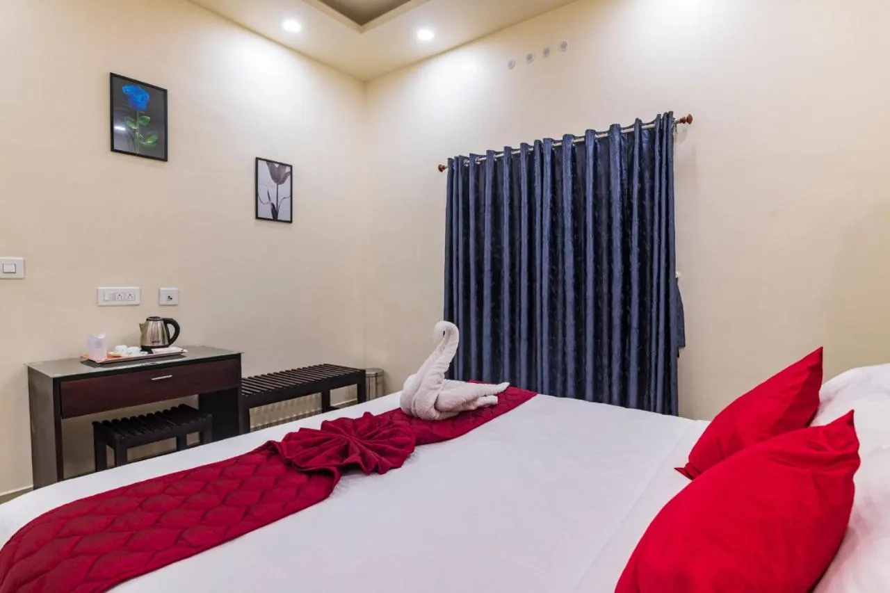 Bedroom, Bed in Pine Clough Resort Vagamon