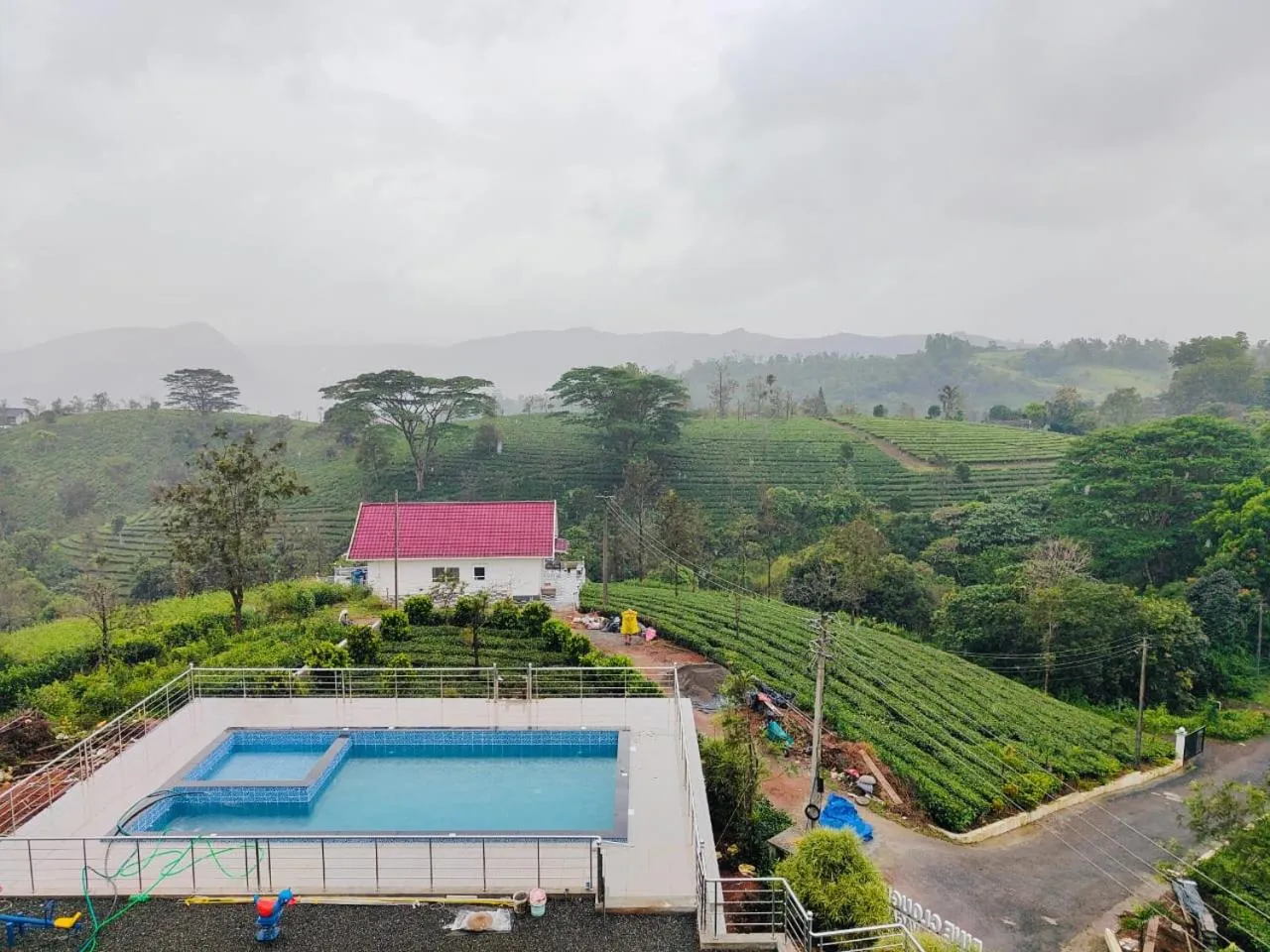 Swimming pool in Pine Clough Resort Vagamon