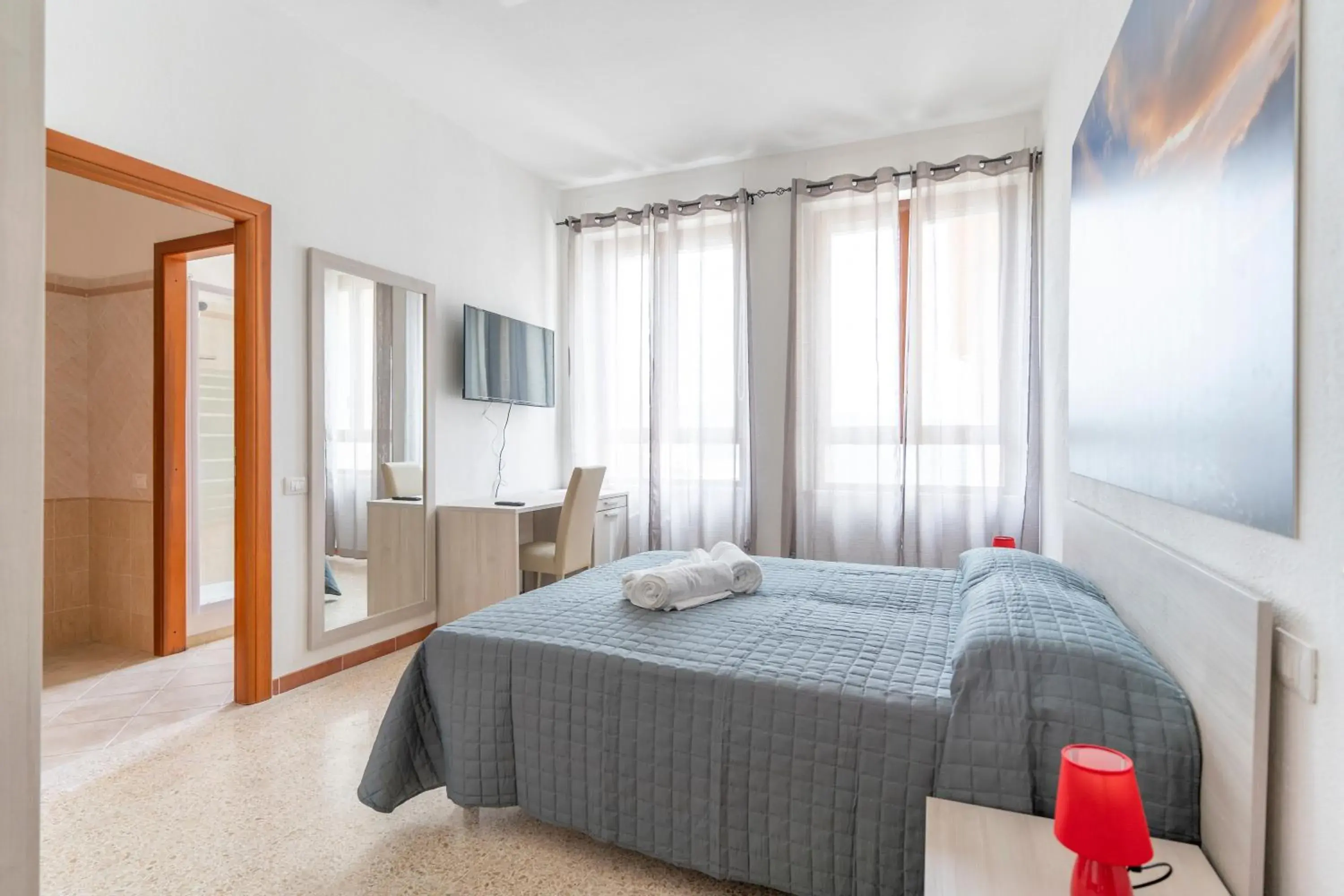 Large Double Room in Hotel dei Tacchi Large Double Room in Hotel dei Tacchi