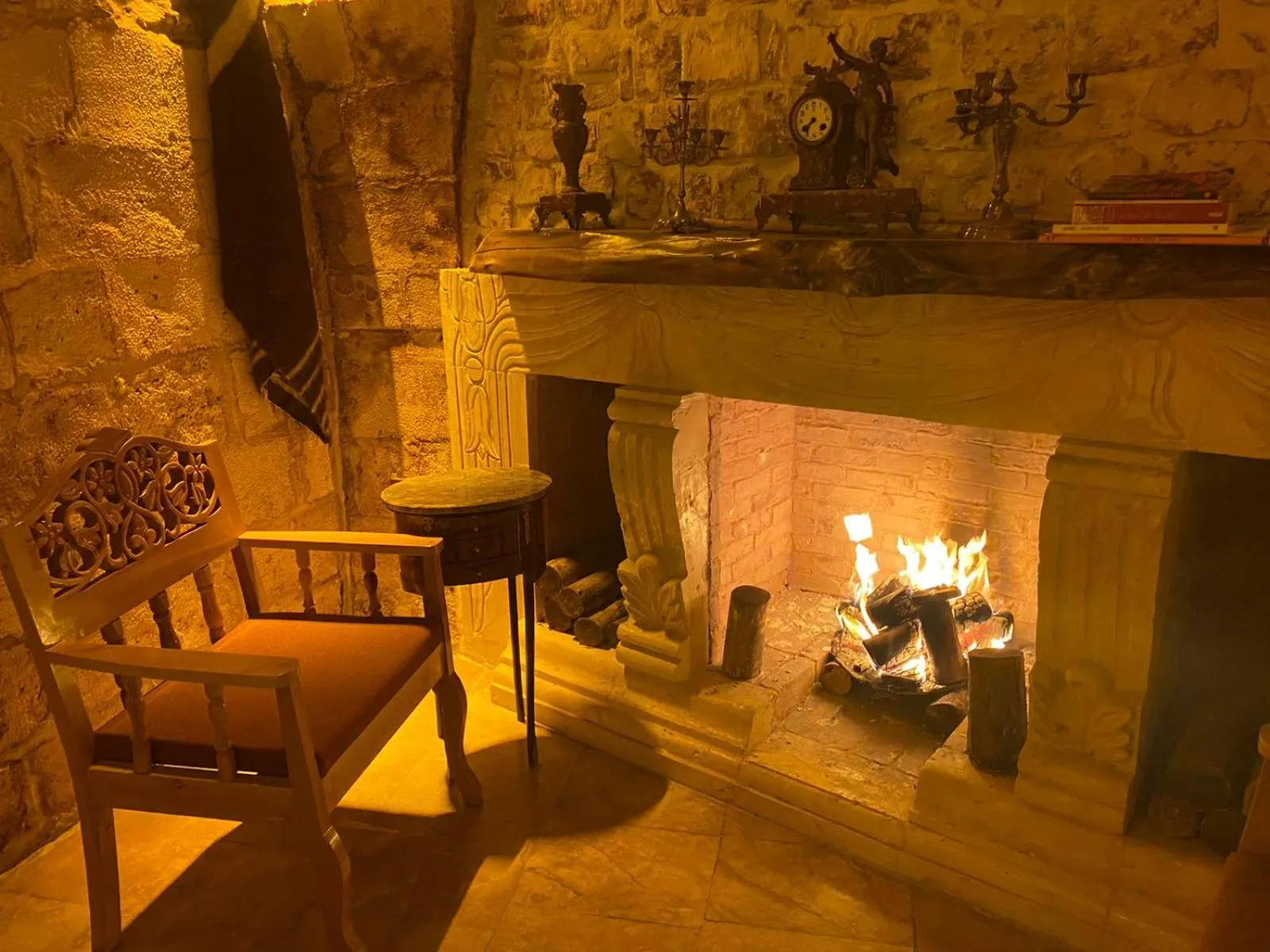 flat iron in BABIL ANTIQUE HOTEL