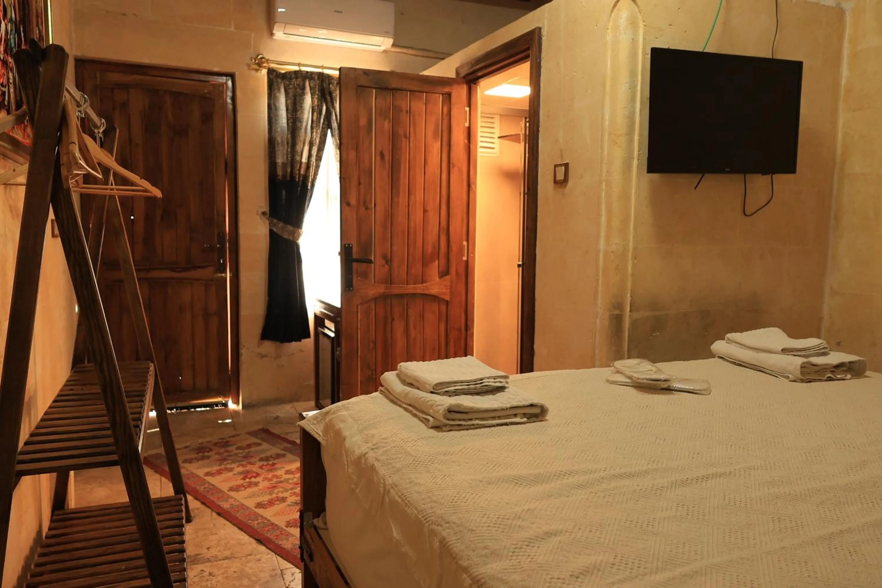 Bed in BABIL ANTIQUE HOTEL