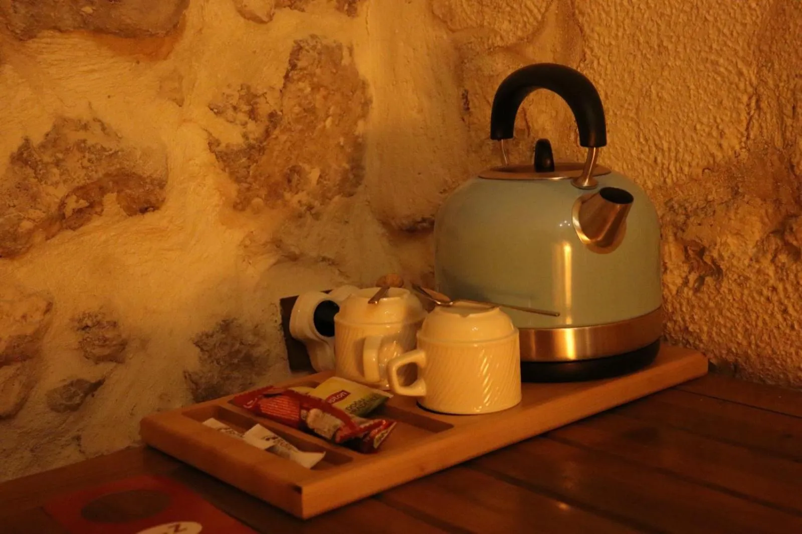 Coffee/tea facilities in BABIL ANTIQUE HOTEL