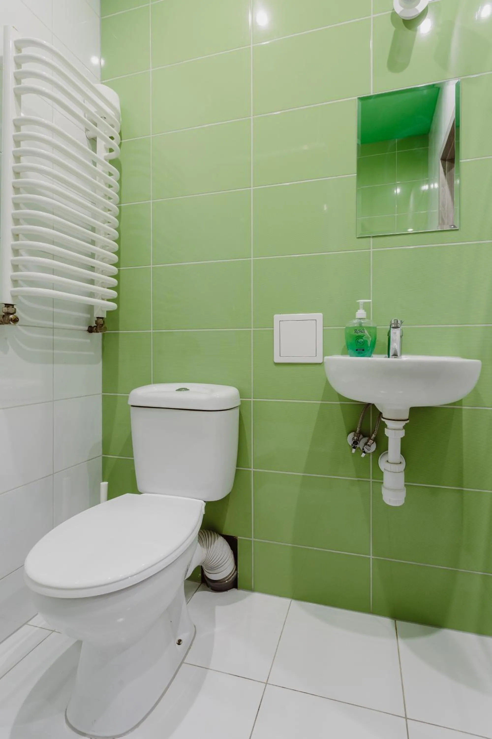 Twin Room with Shared Bathroom in Hostel Tara