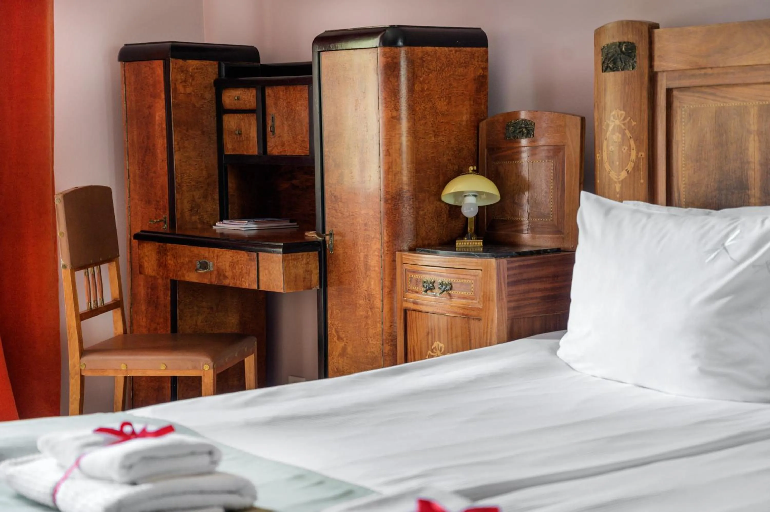 Other, Bed in Chopin Boutique