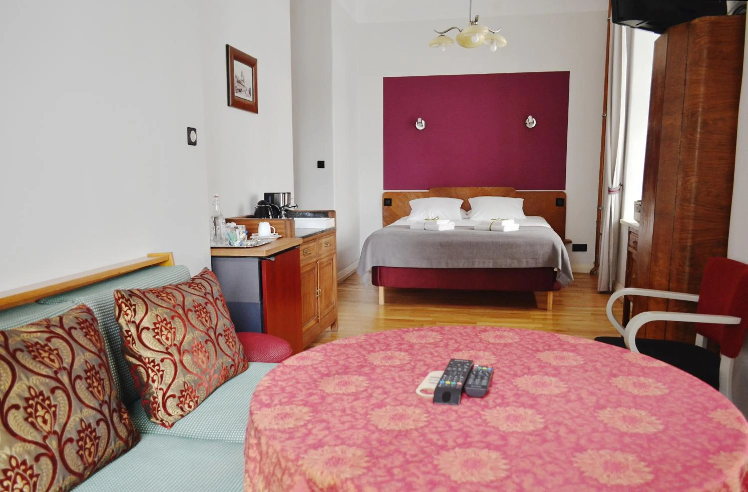 Bedroom, Bed in Chopin Boutique