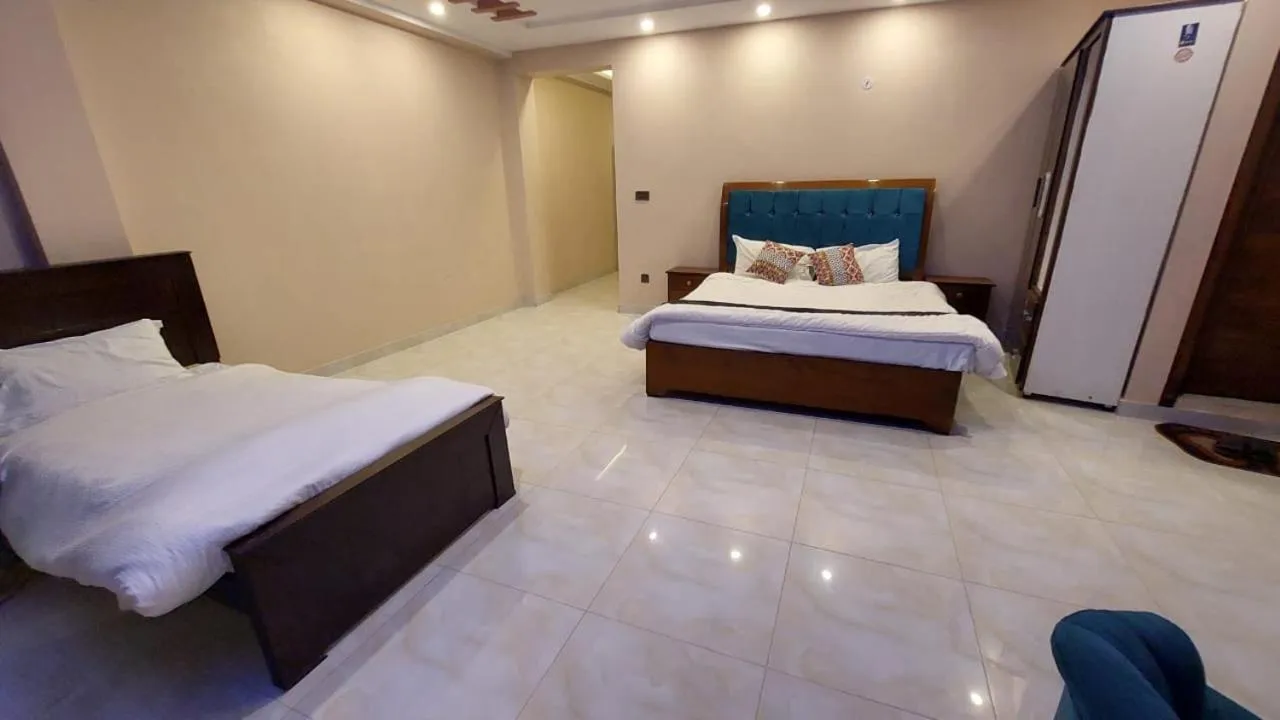 Bed in City Seasons Hotel Murree