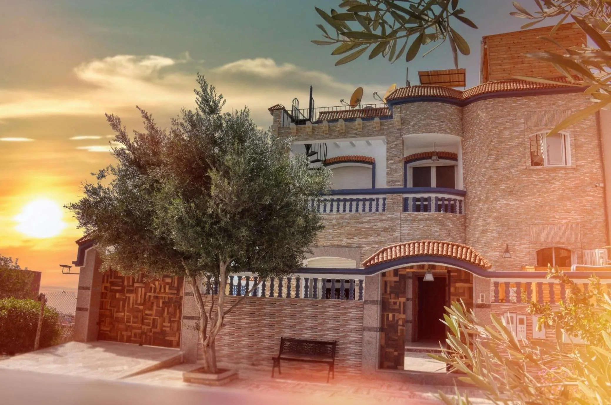 Facade/entrance in BLUE WAVE LODGE