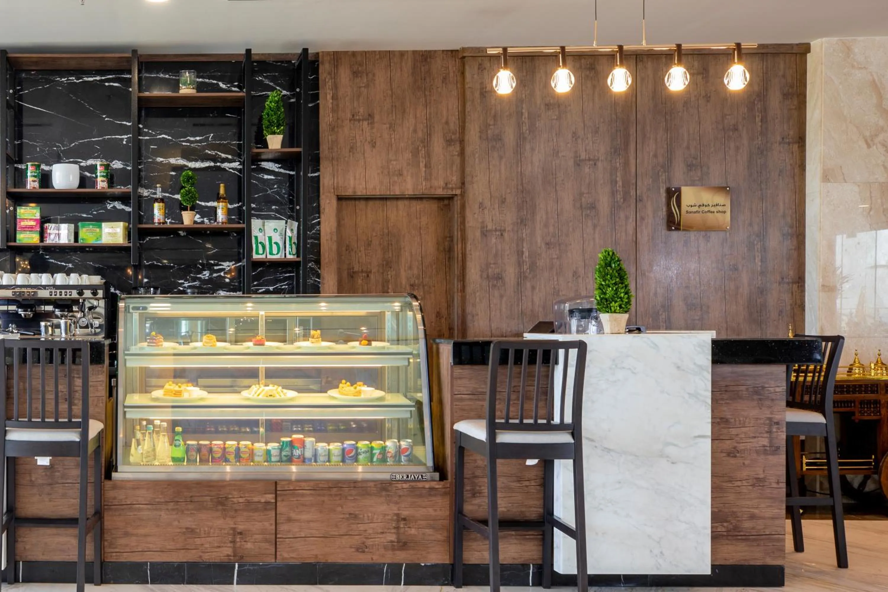 Lounge or bar in Waves Hotel