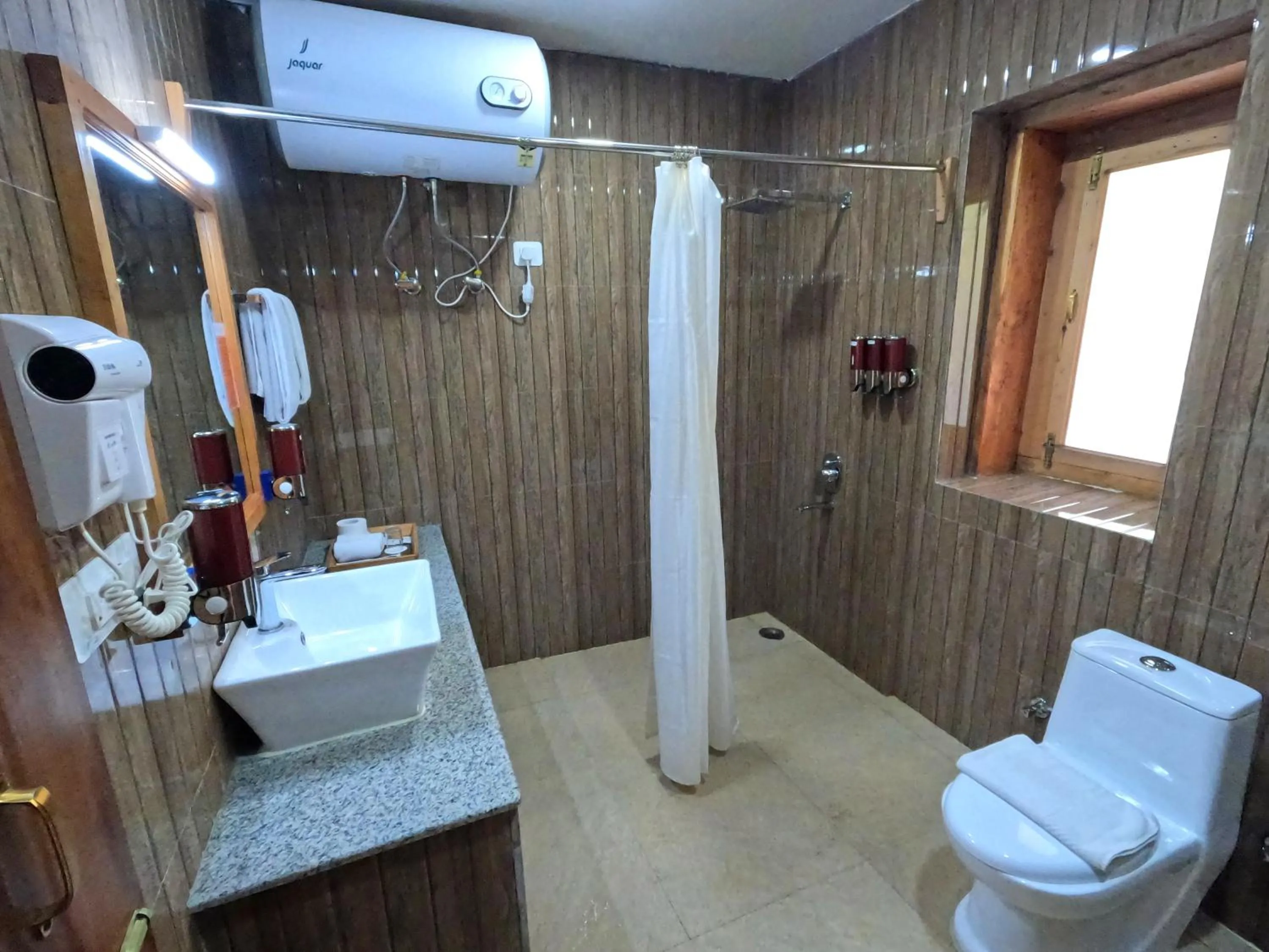 Toilet in Rema Resort