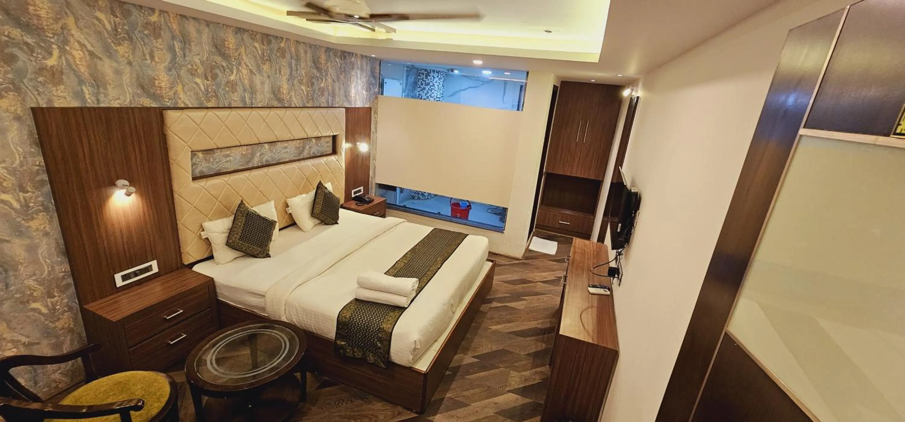 Photo of the whole room in THE TRIUMPH HOTEL