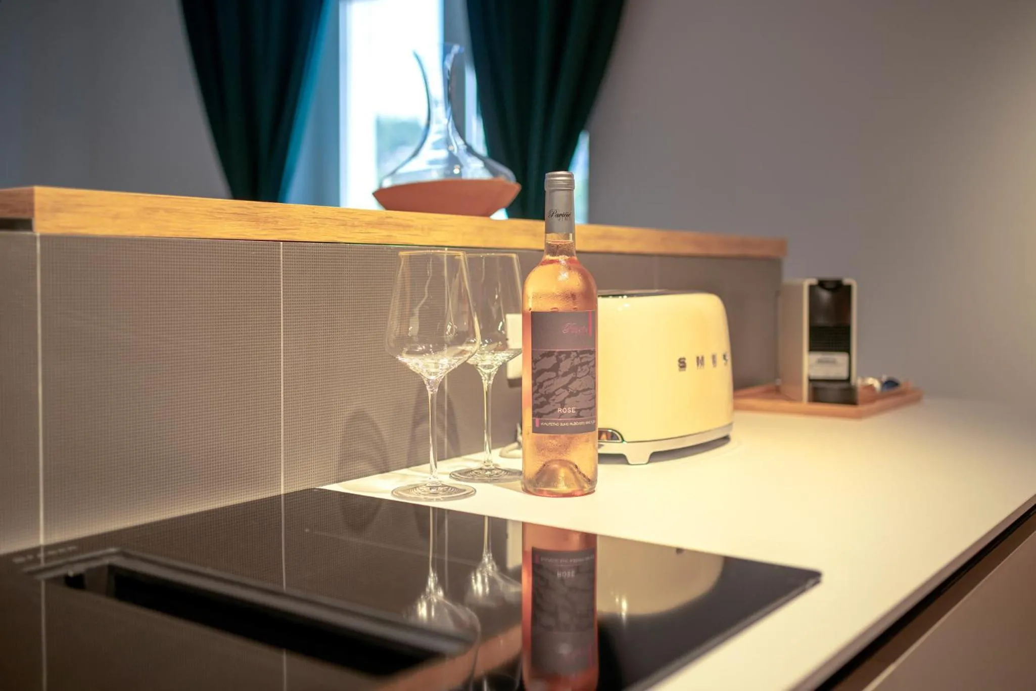 Drinks in Good vibrations in center 80m2 for 2 GLAVICA