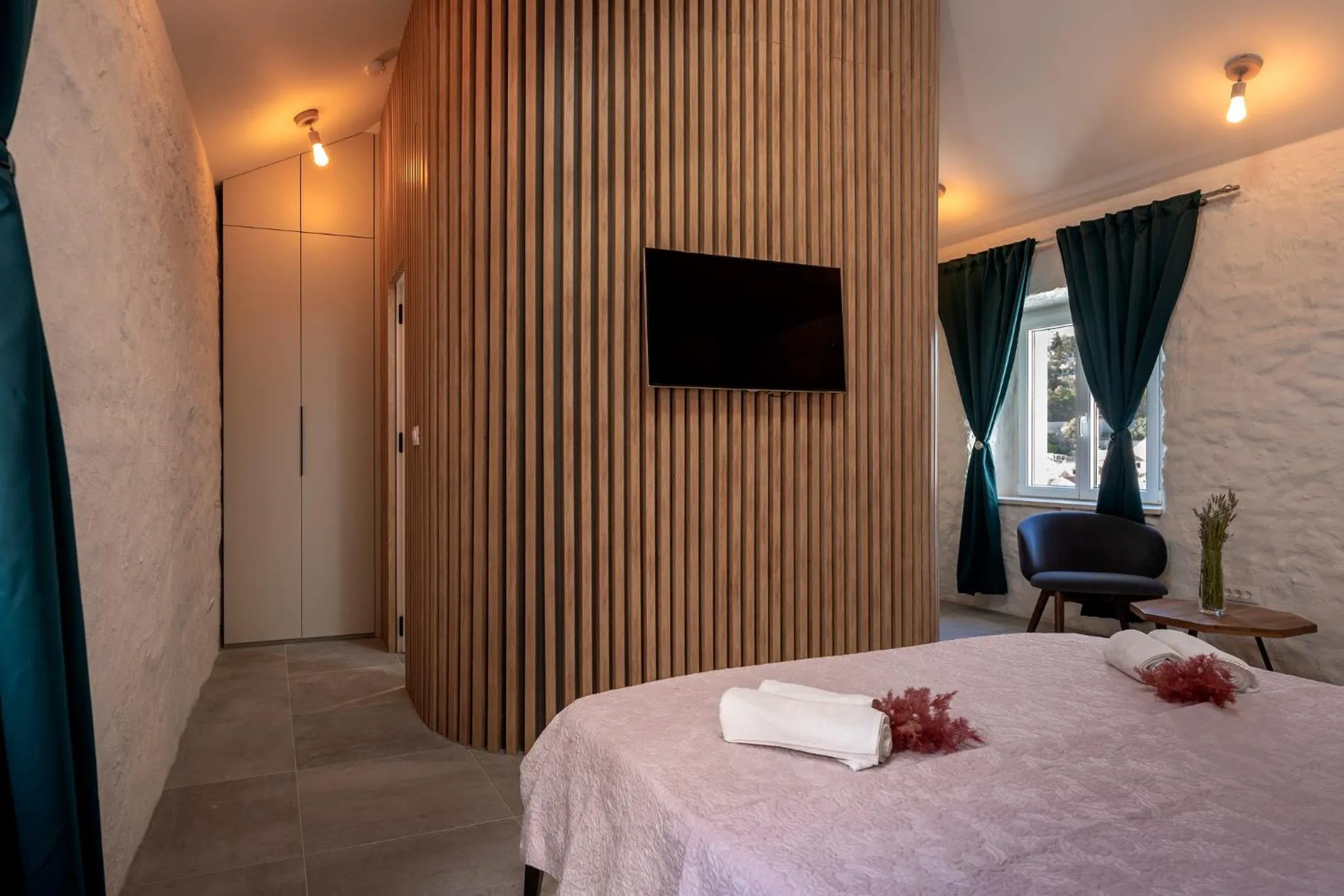 Bed in Good vibrations in center 80m2 for 2 GLAVICA