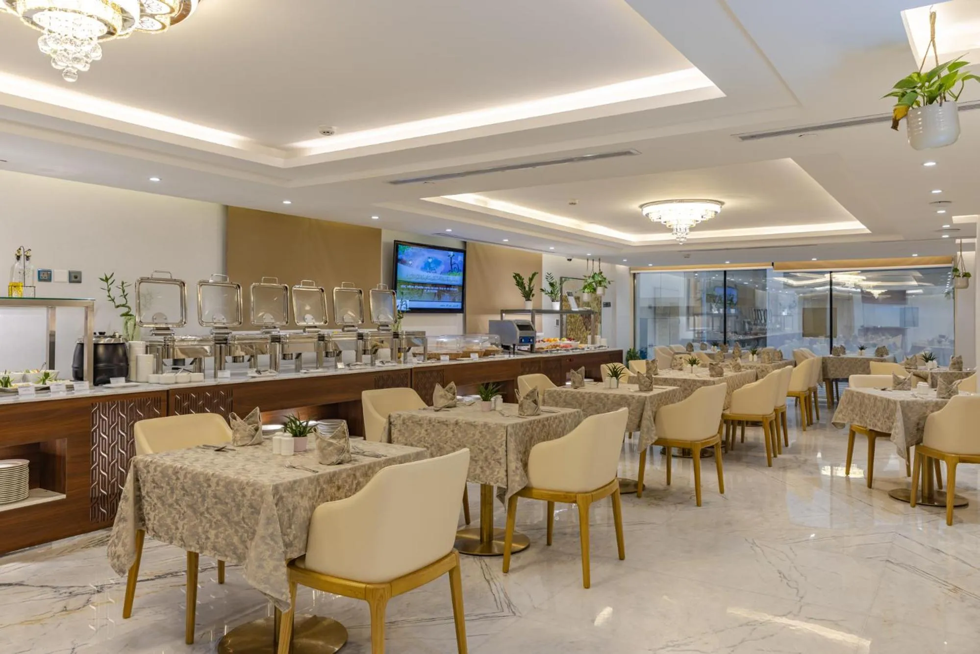 Restaurant/places to eat in Qasr Al Sahab Hotel Makkah