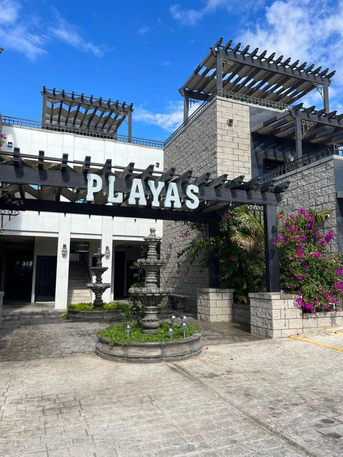 Property building in Playas Hotel Suites