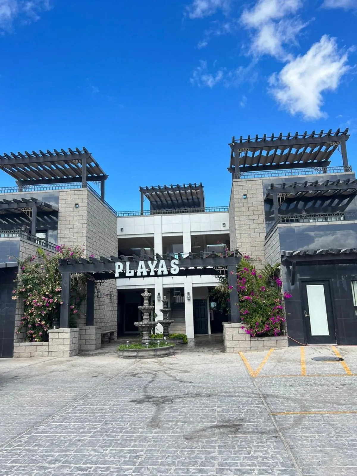 Property building in Playas Hotel Suites