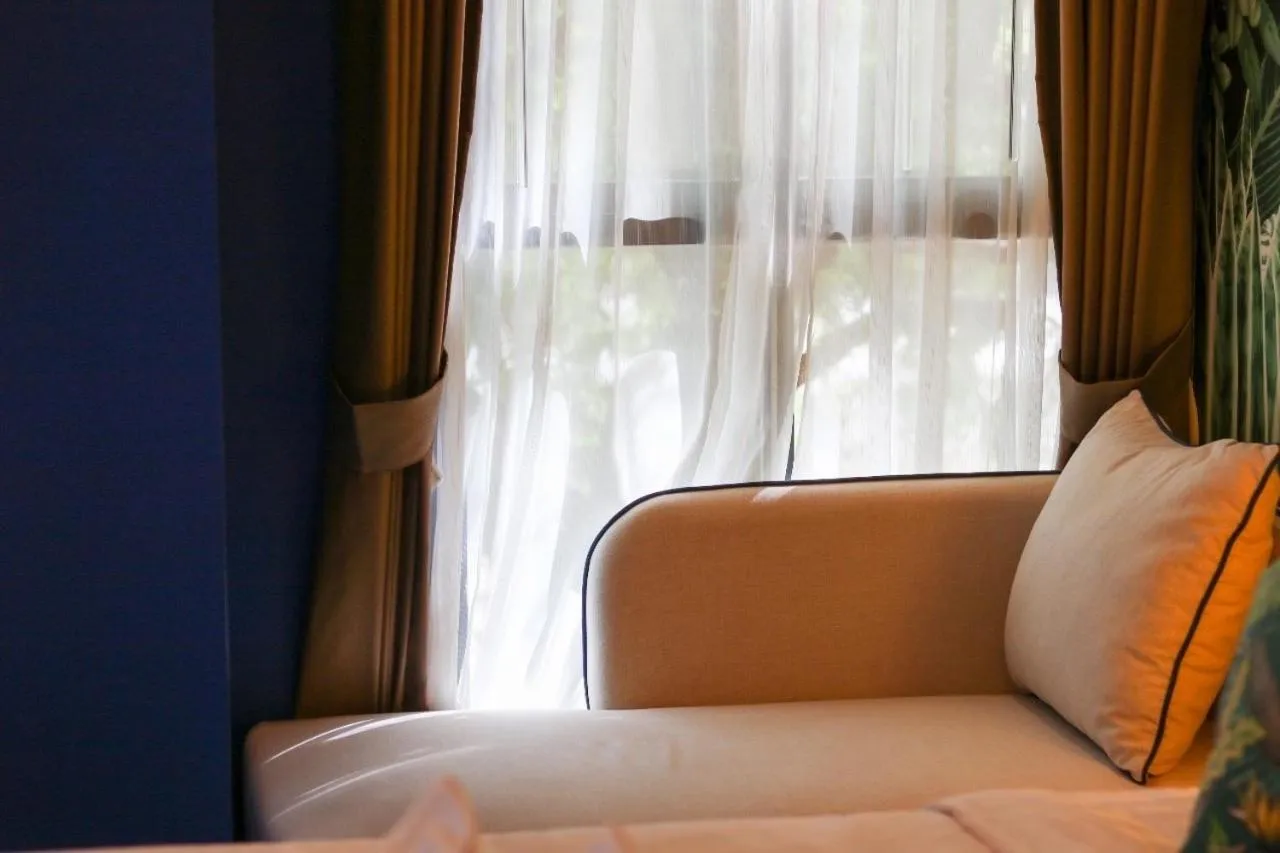 LA Beachfront Relaxation HuaHin by RT258