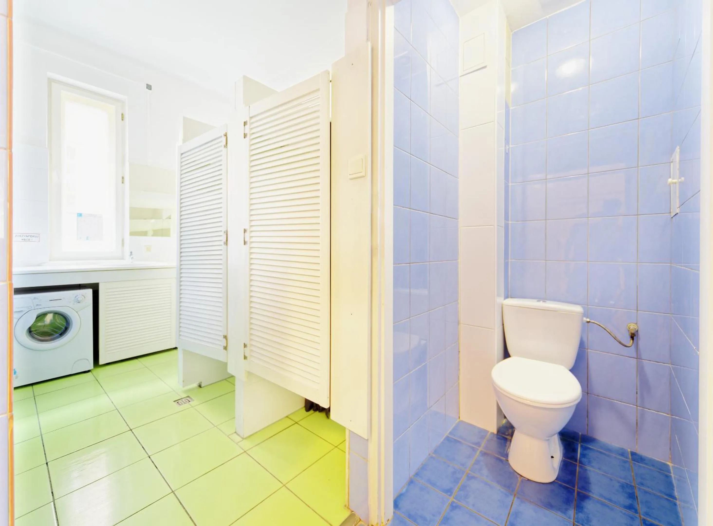 Shower in Old Town Kanonia Hostel & Apartments