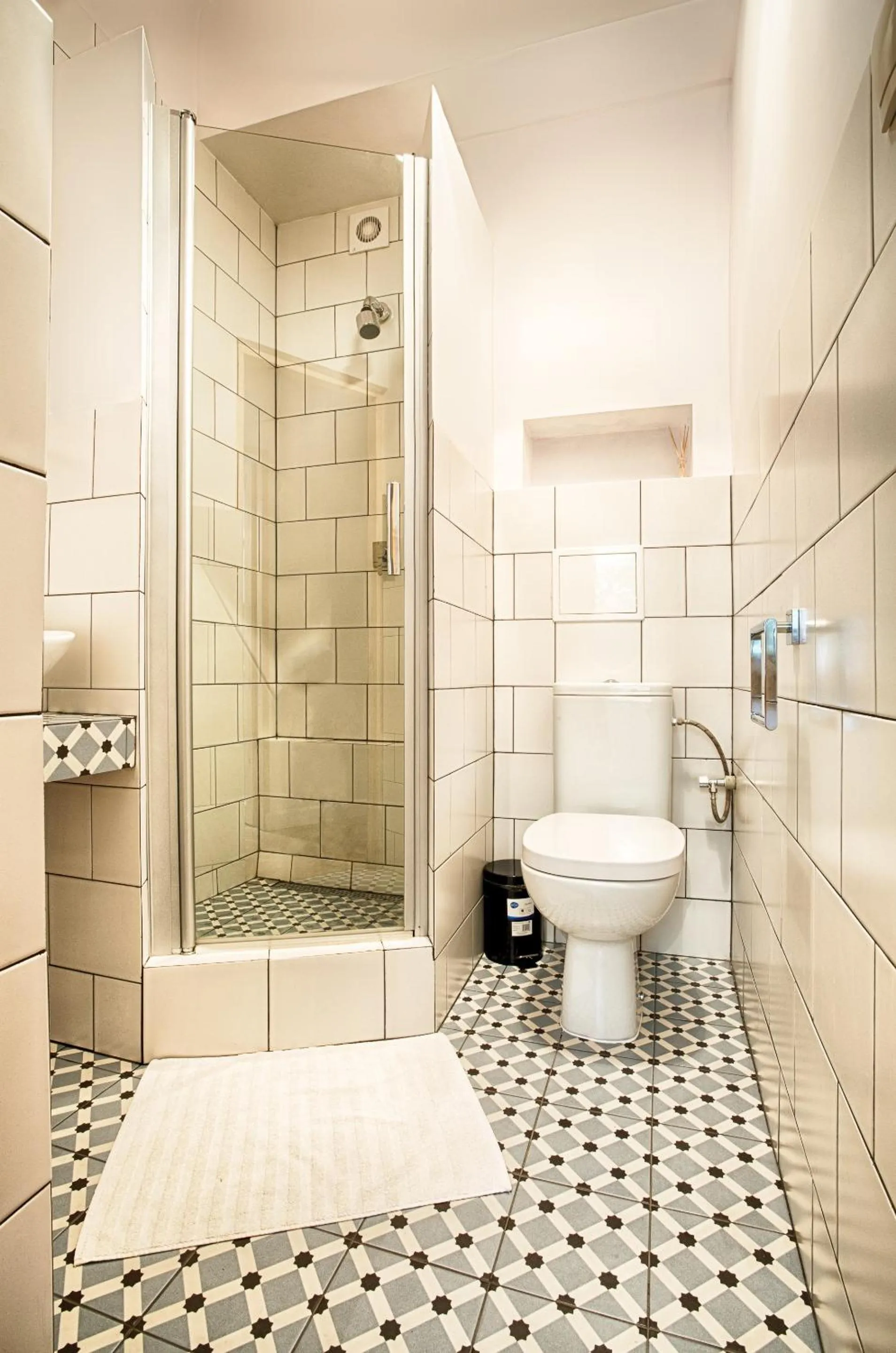 Bathroom in Old Town Kanonia Hostel & Apartments