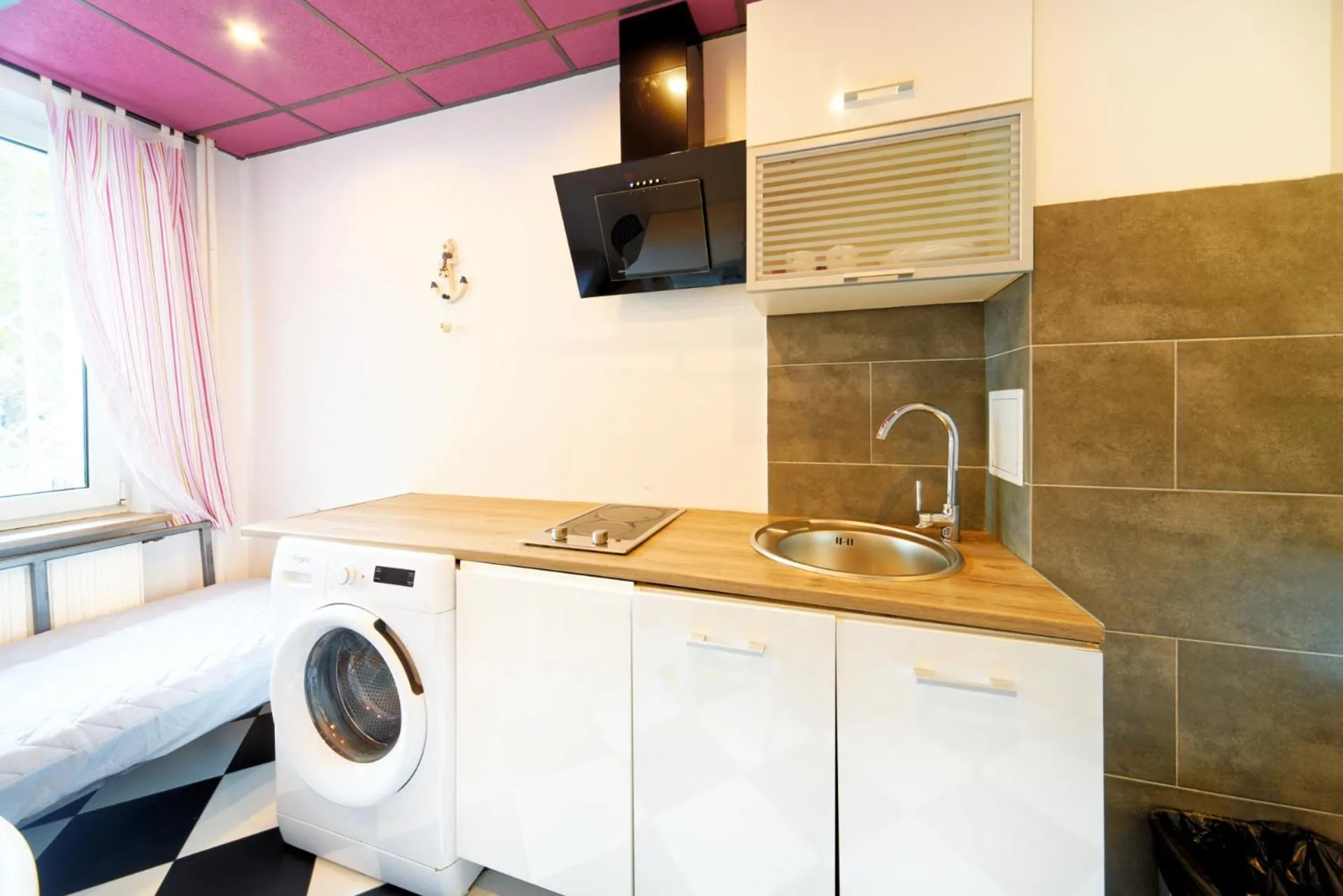 Property building in Old Town Kanonia Hostel & Apartments