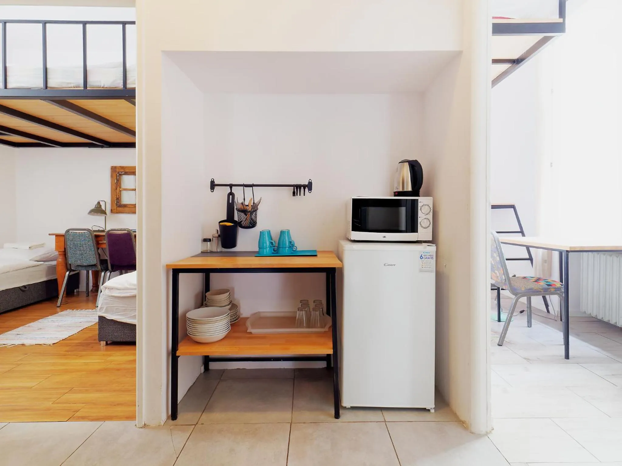 Kitchen or kitchenette in Old Town Kanonia Hostel & Apartments