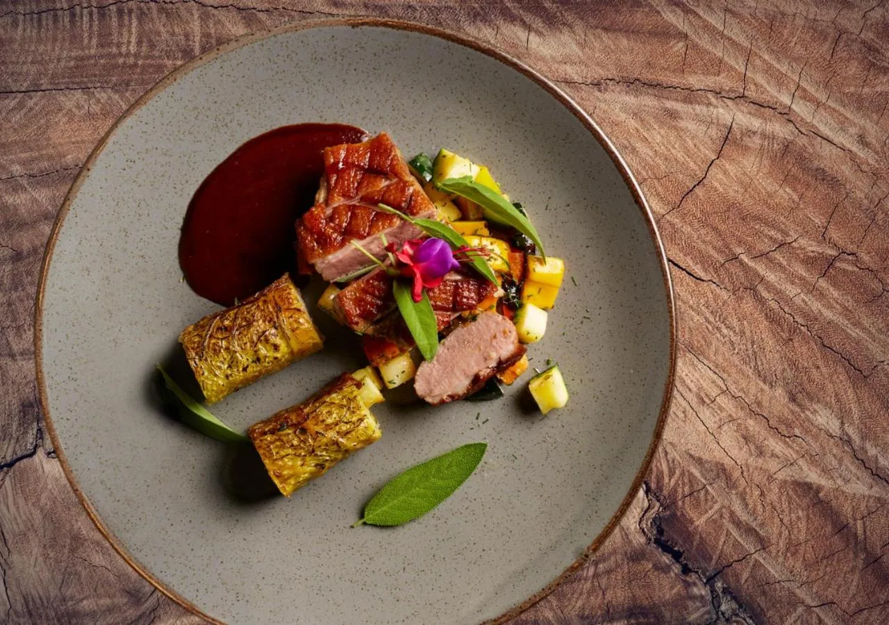 Restaurant/places to eat in Hotel Anders