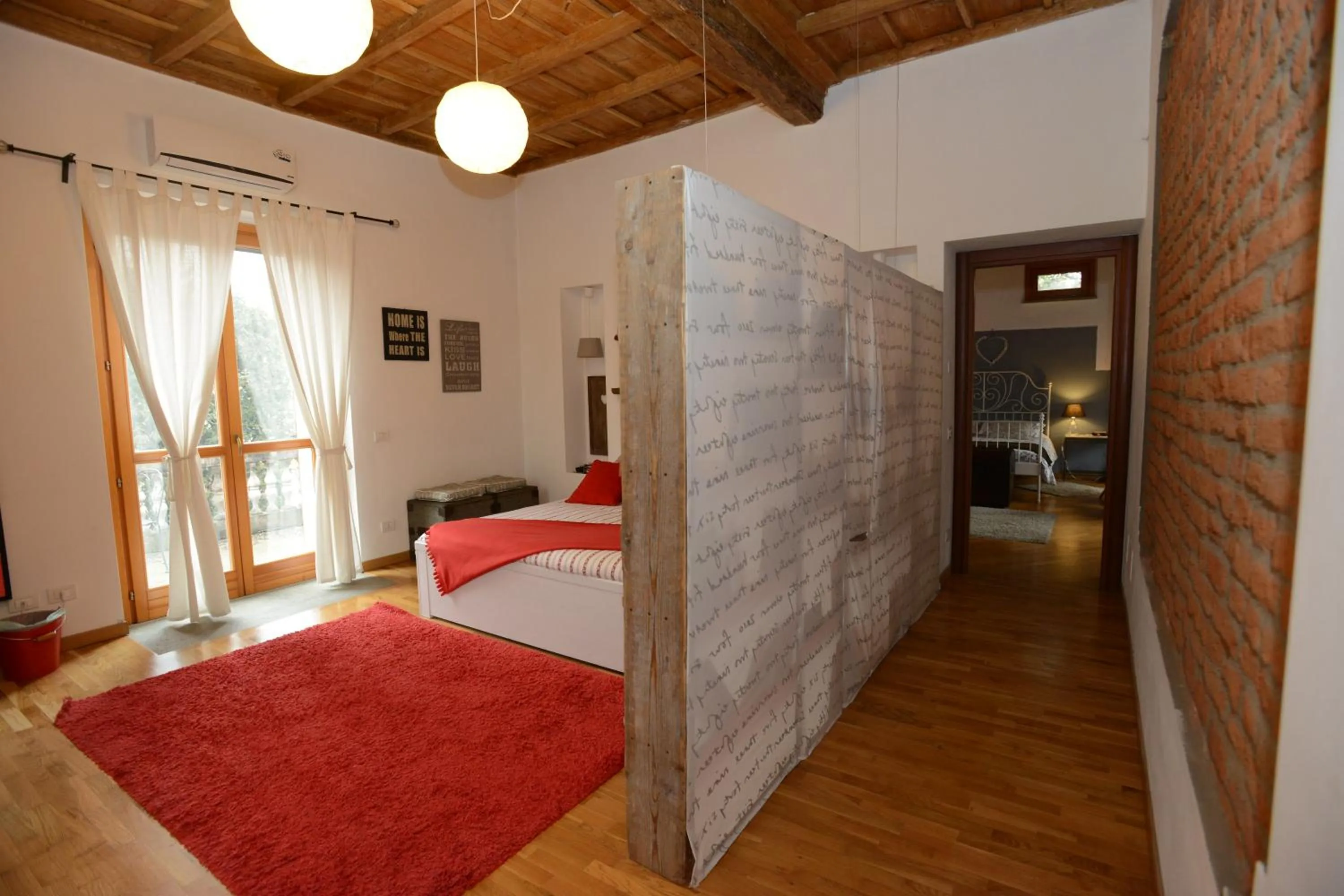 Photo of the whole room, Bed in Il Pettirosso B&B