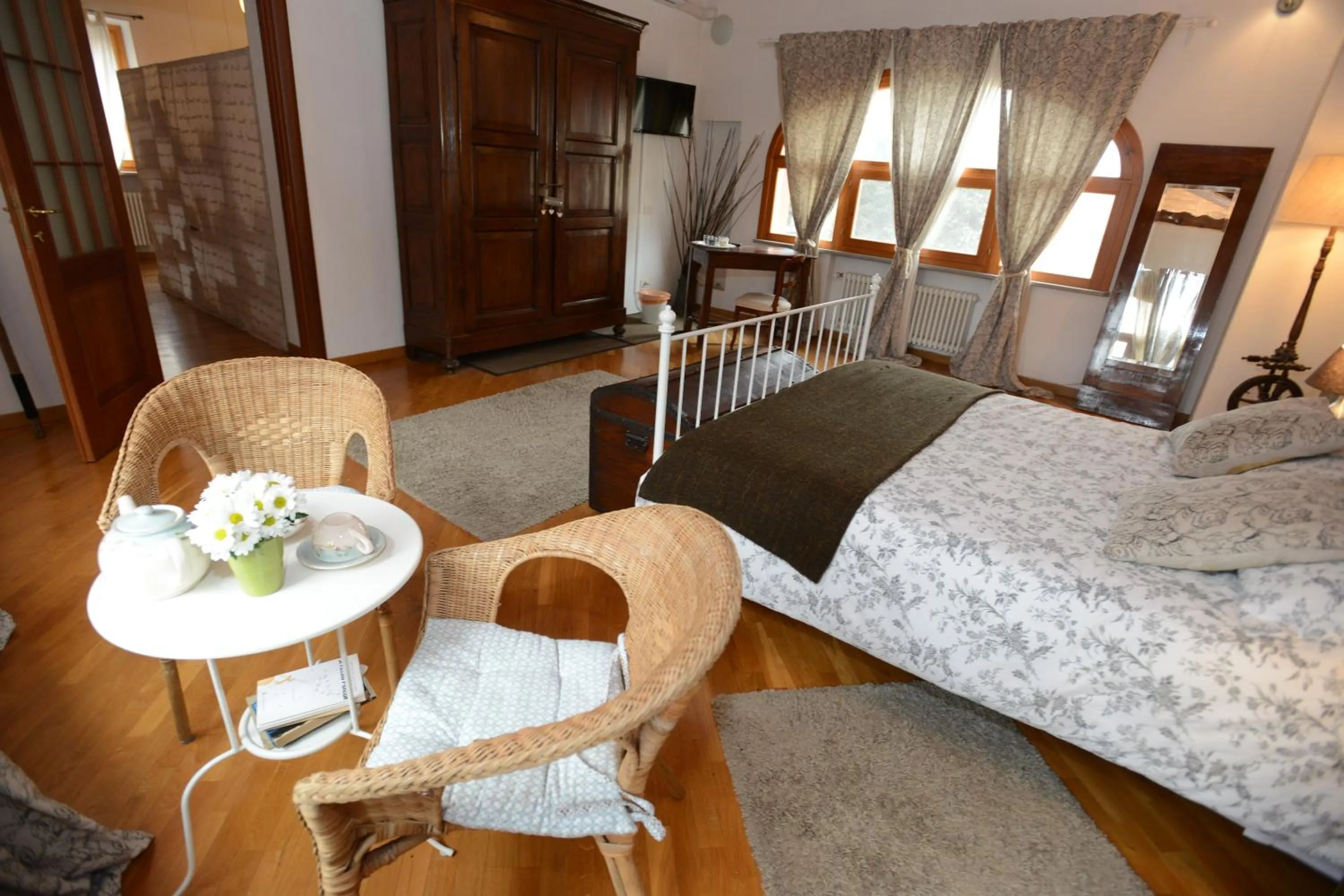 Photo of the whole room, Bed in Il Pettirosso B&B