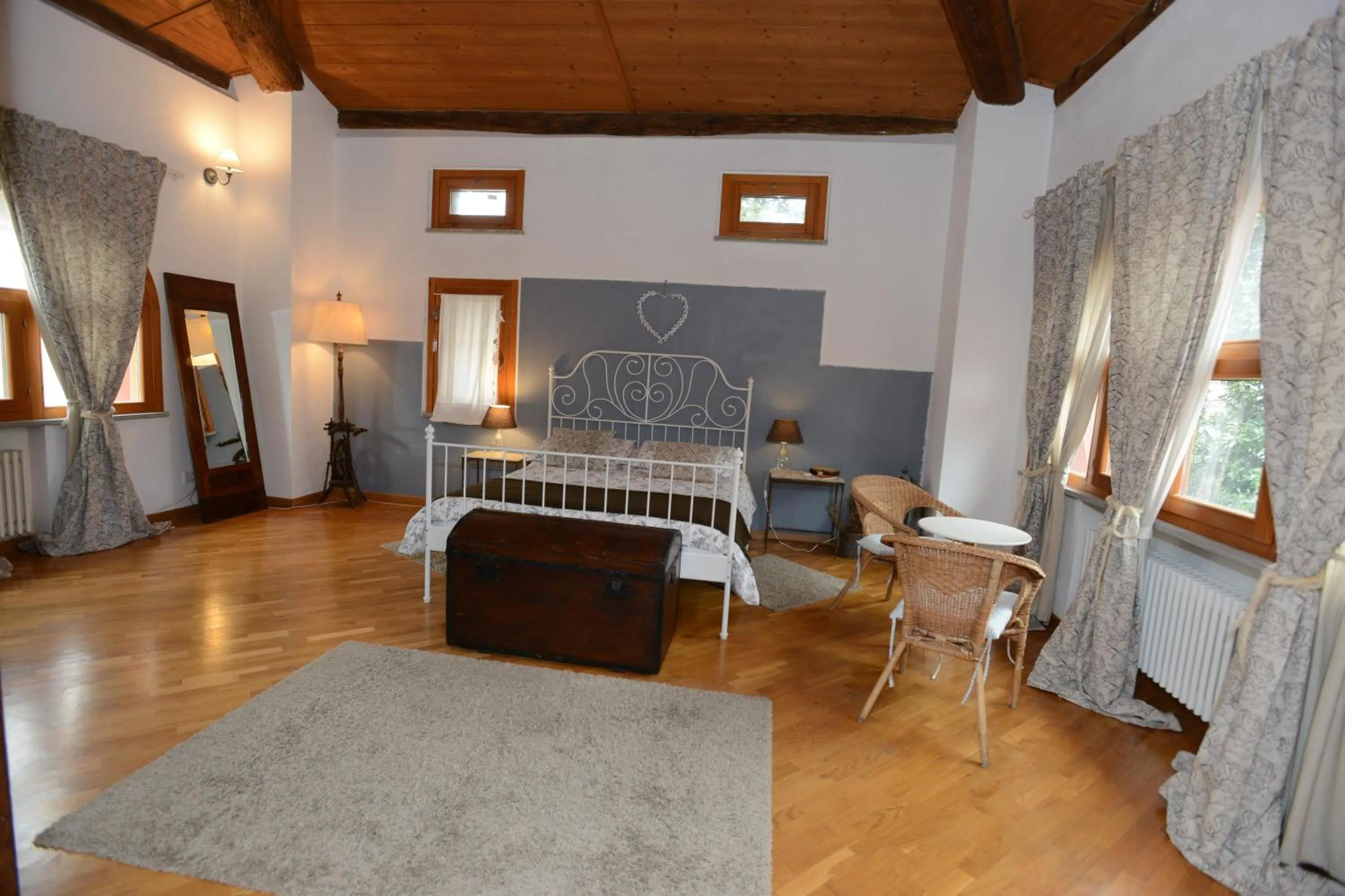 Photo of the whole room, Bed in Il Pettirosso B&B