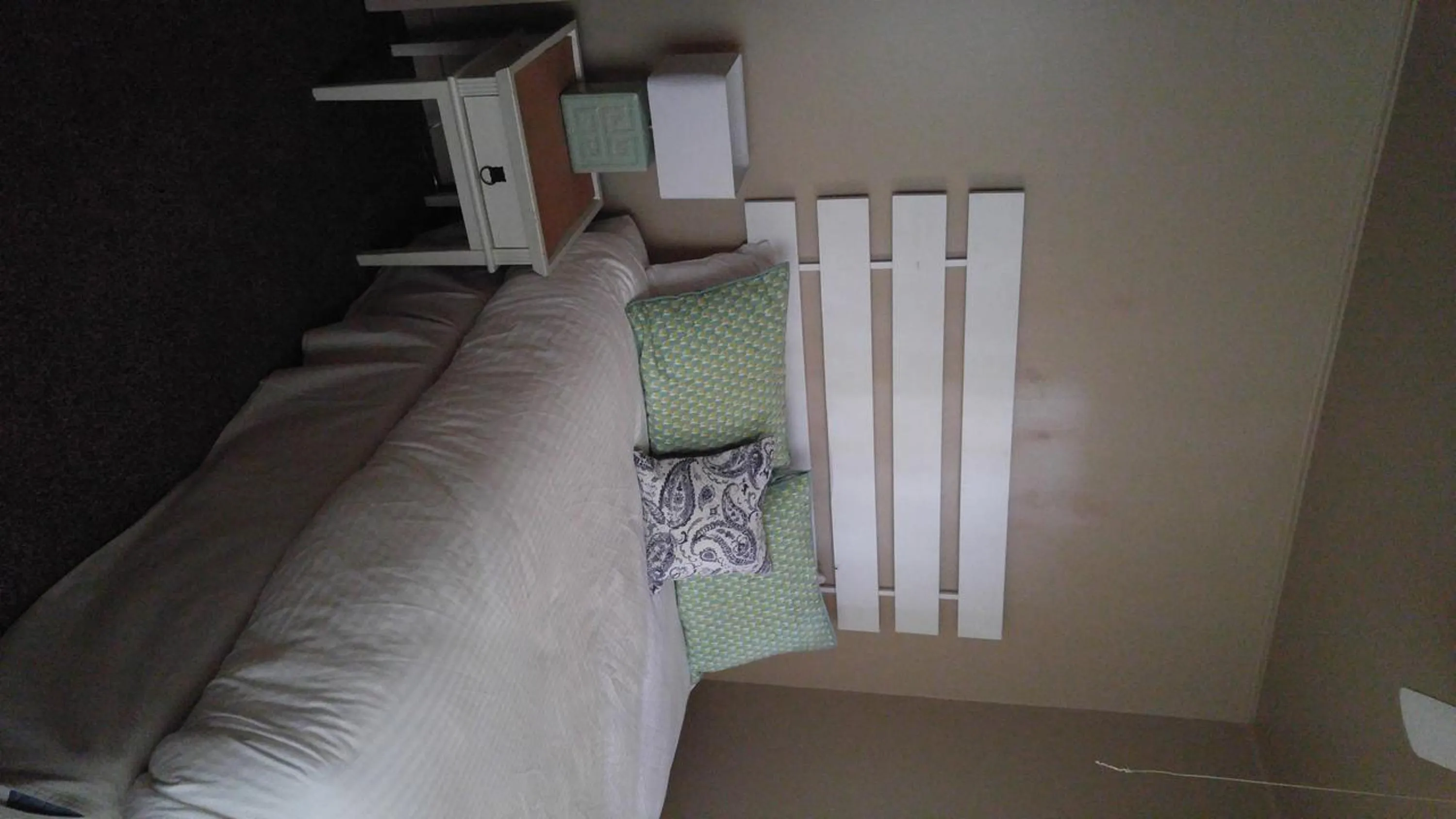 Bed in Guesthouse Cannon Beach