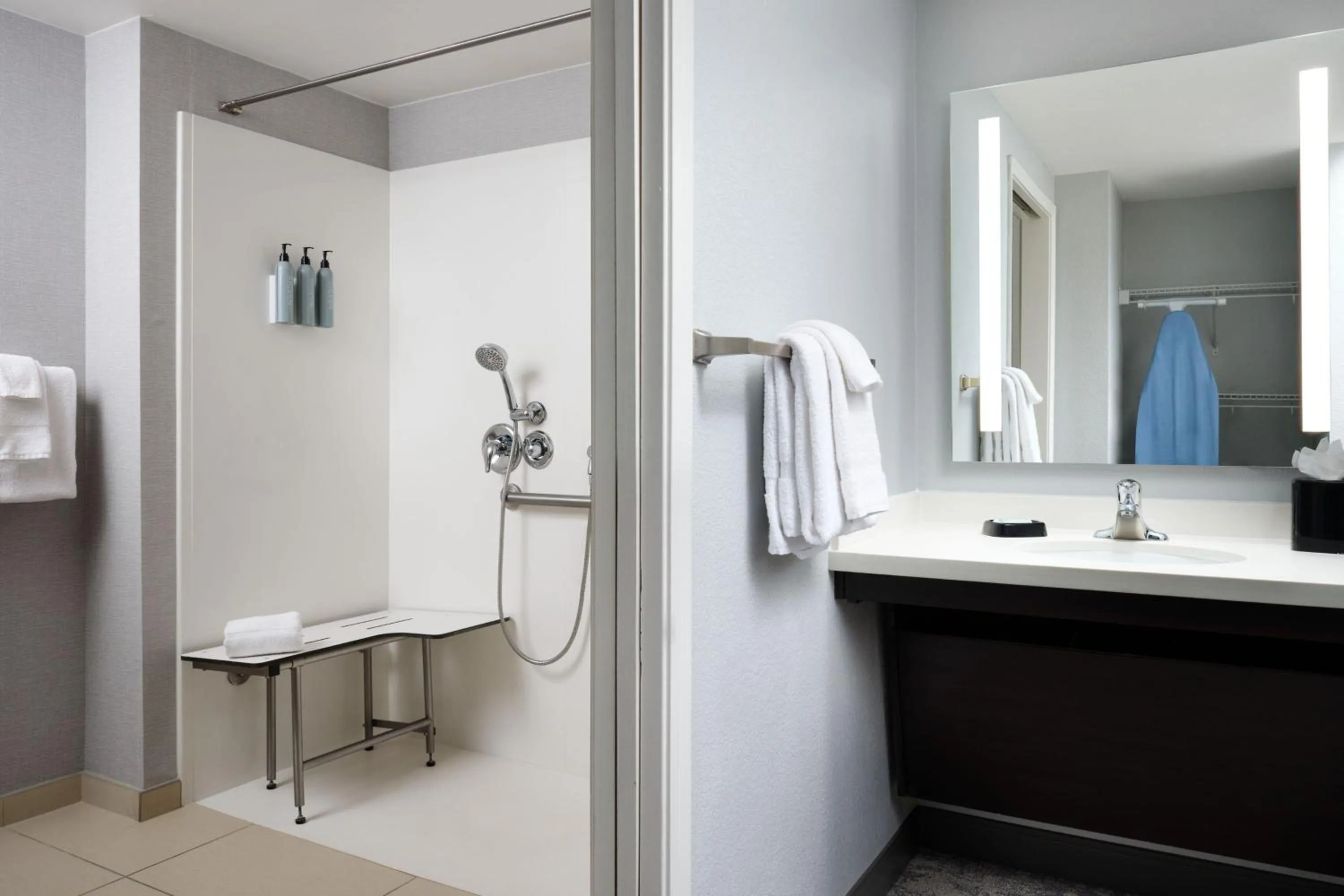 Bathroom in Residence Inn by Marriott Los Angeles Redondo Beach