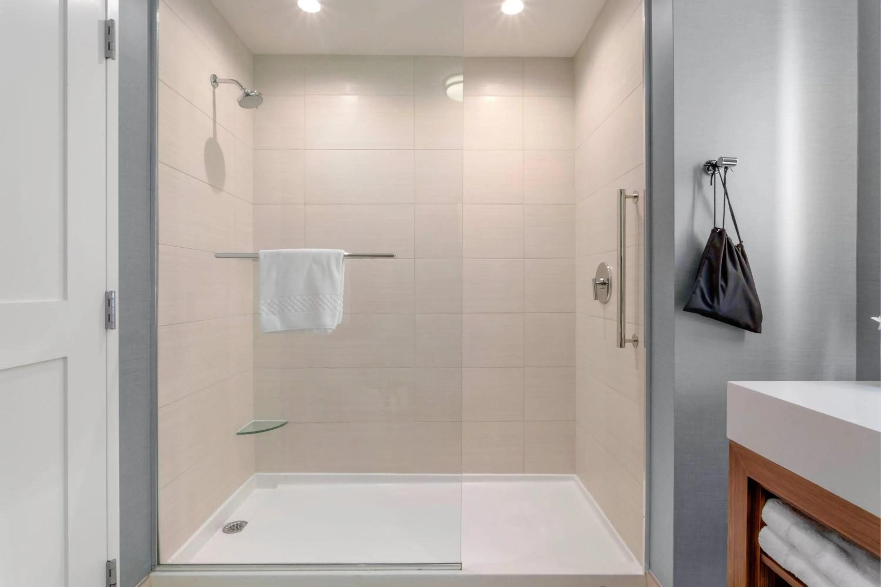 Bathroom in Residence Inn by Marriott Secaucus Meadowlands