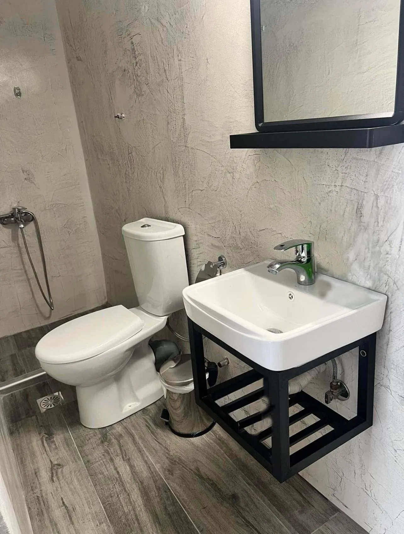 Shower in Medusa Rooms