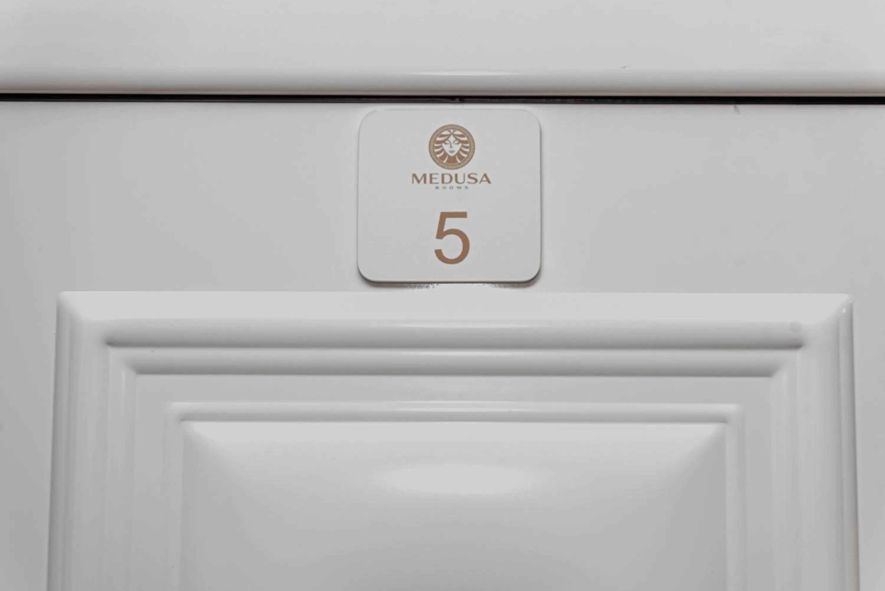 Facade/entrance in Medusa Rooms