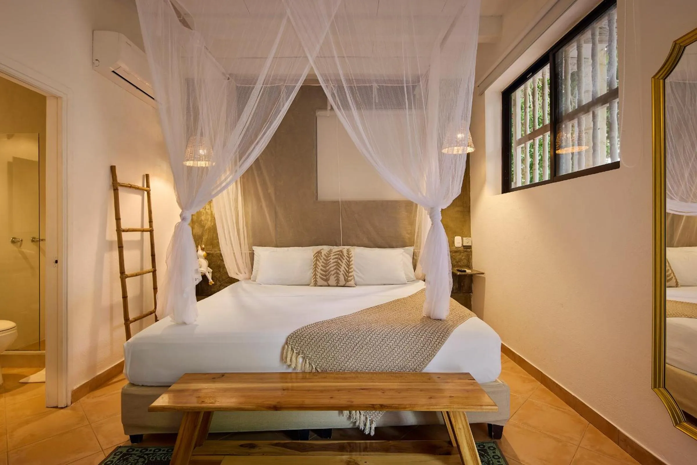 Bed in Fenix Beach Cartagena
