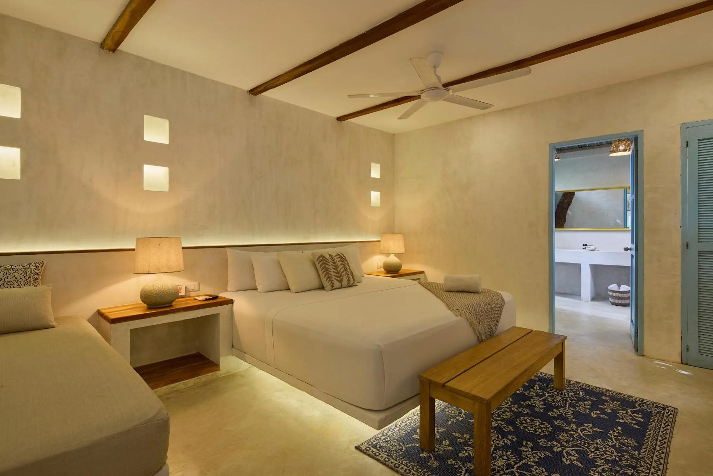 Bed in Fenix Beach Cartagena