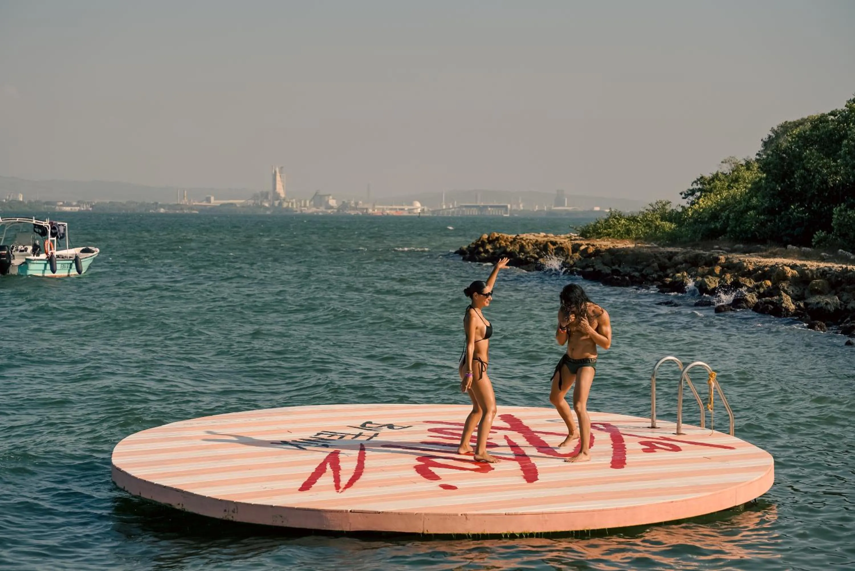 Entertainment in Fenix Beach Cartagena