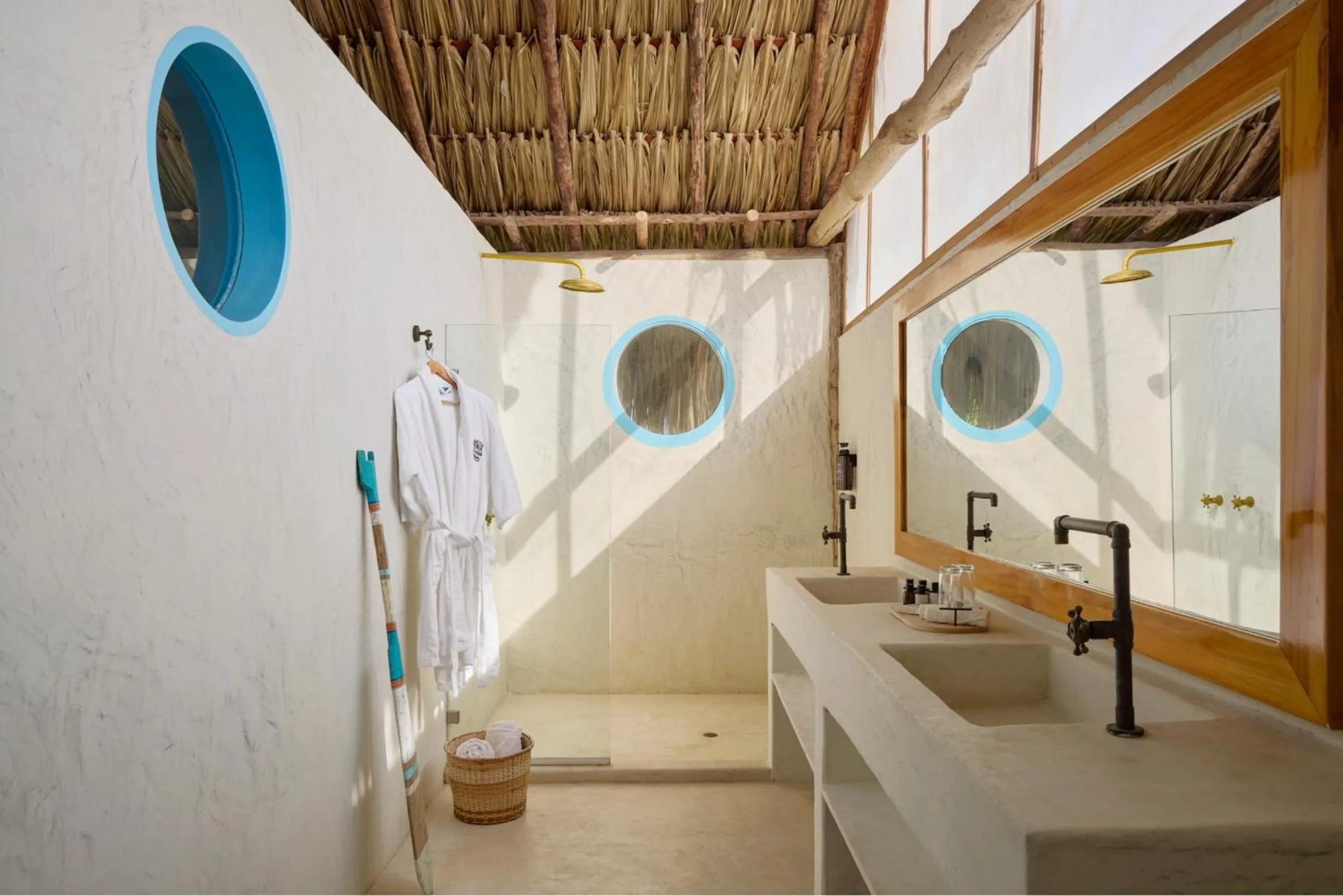 Bathroom in Fenix Beach Cartagena