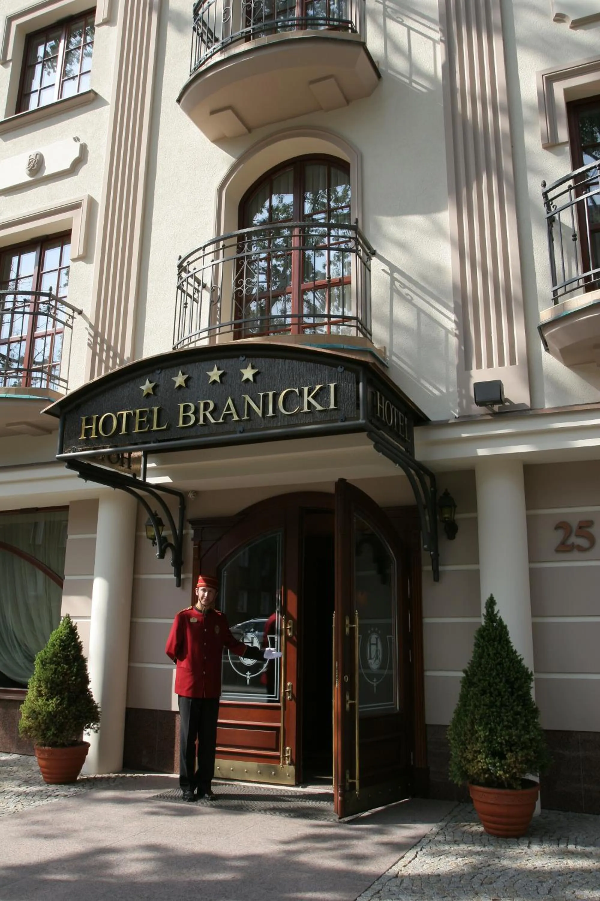 Facade/entrance in Hotel Branicki