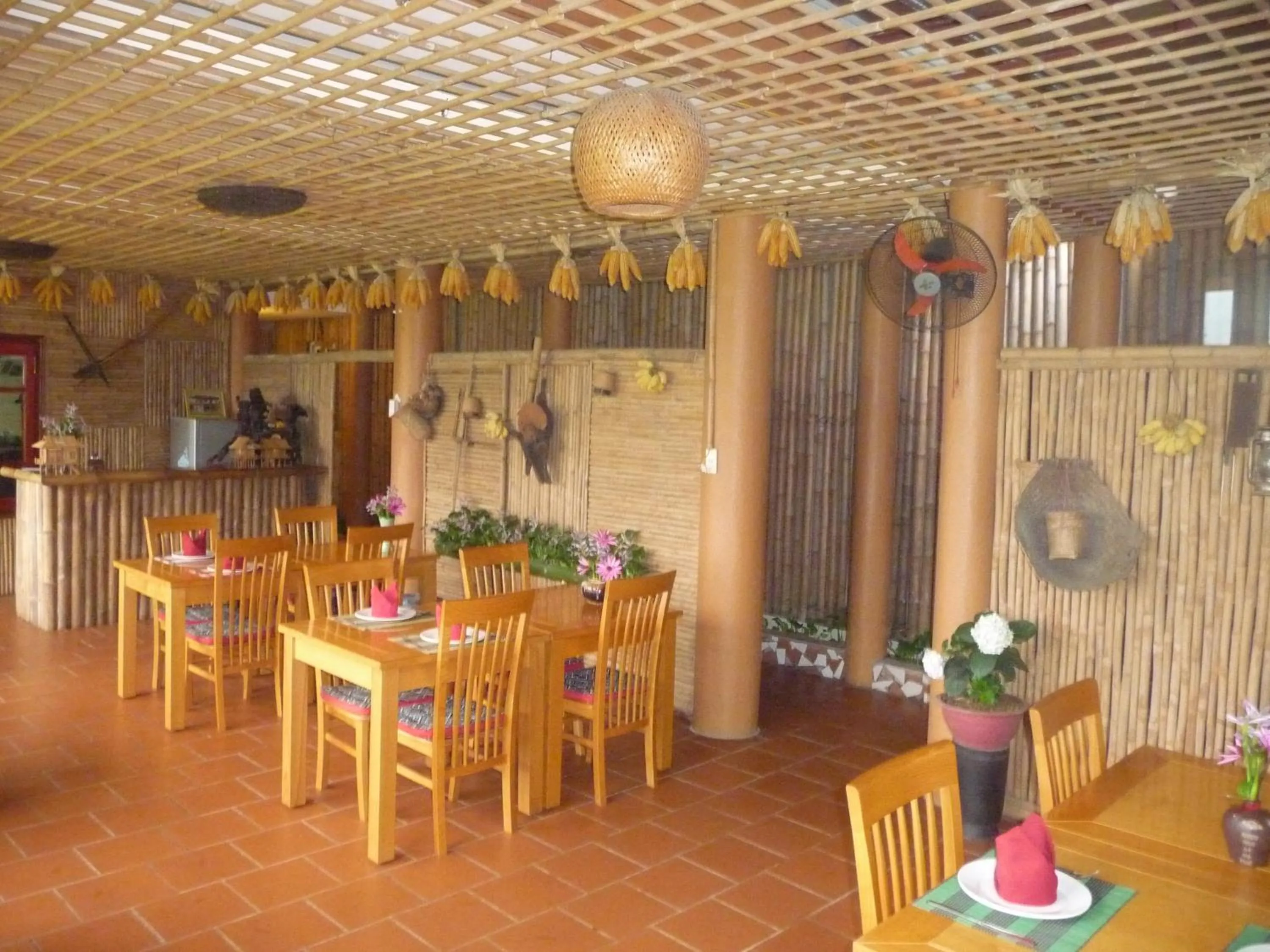 Restaurant/places to eat in Mai Chau Valley View Hotel