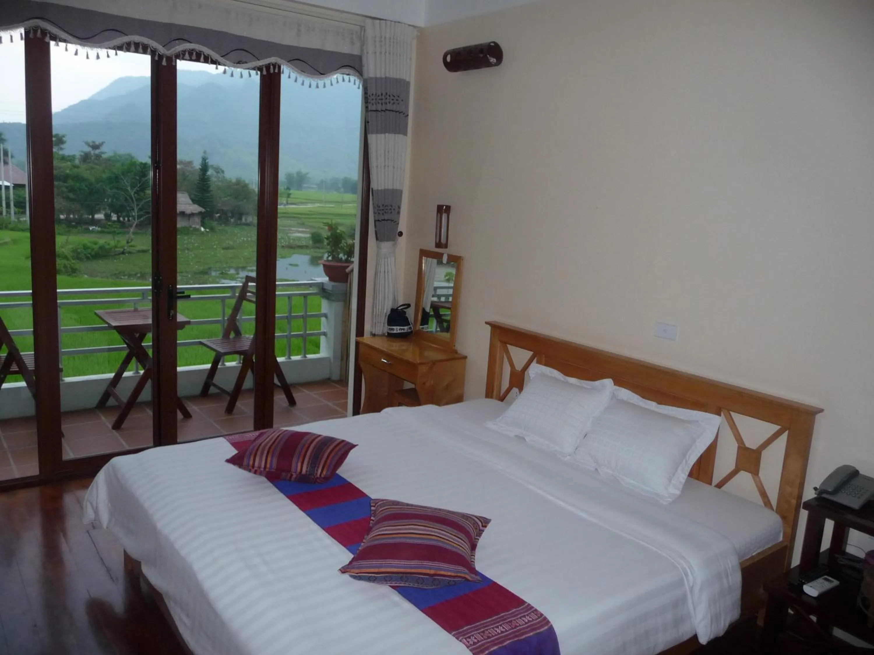Photo of the whole room, Bed in Mai Chau Valley View Hotel