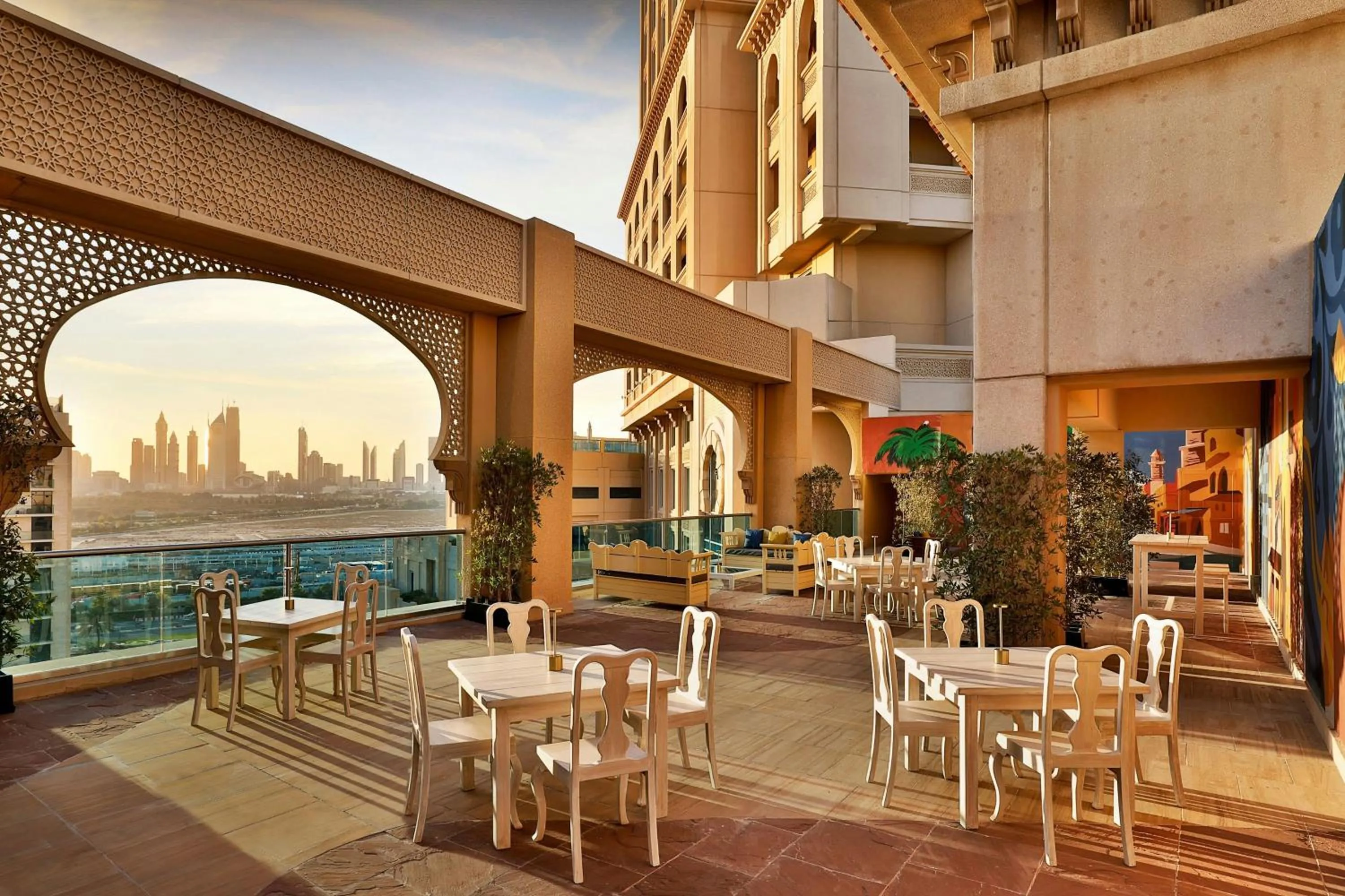 Lounge or bar in Marriott Hotel Al Jaddaf, Dubai