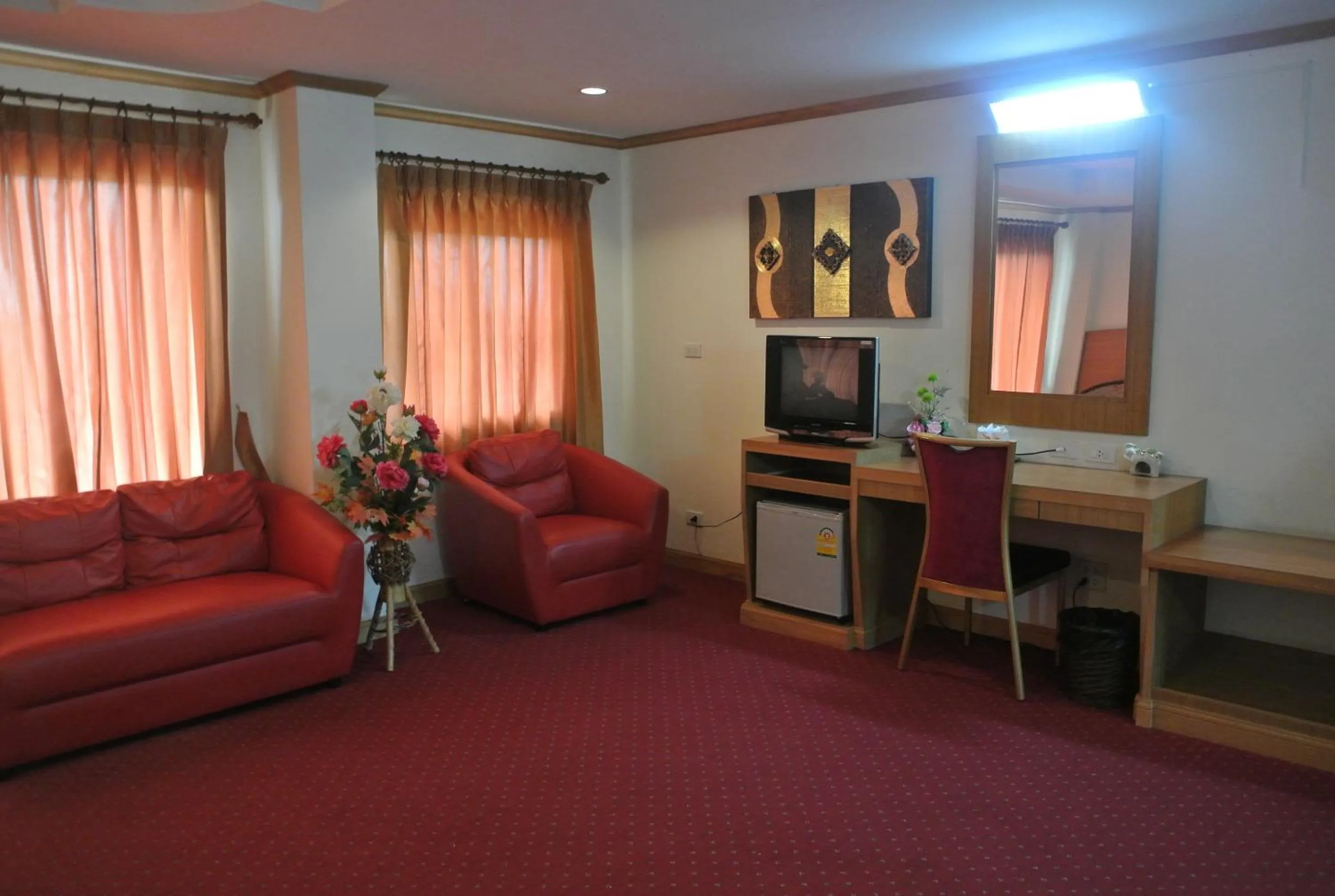 Photo of the whole room in Chaikana Thani Hotel