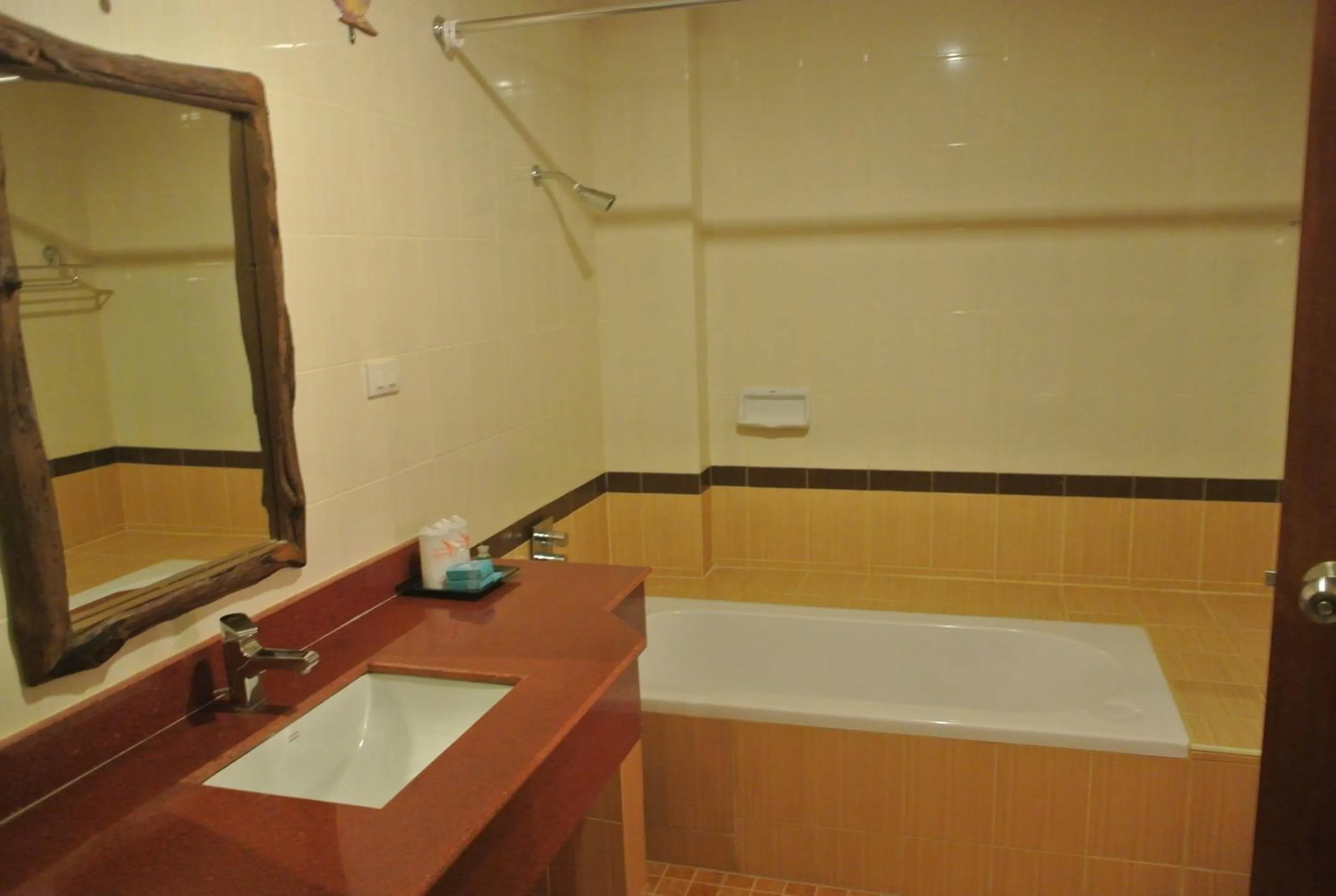 Bathroom in Chaikana Thani Hotel