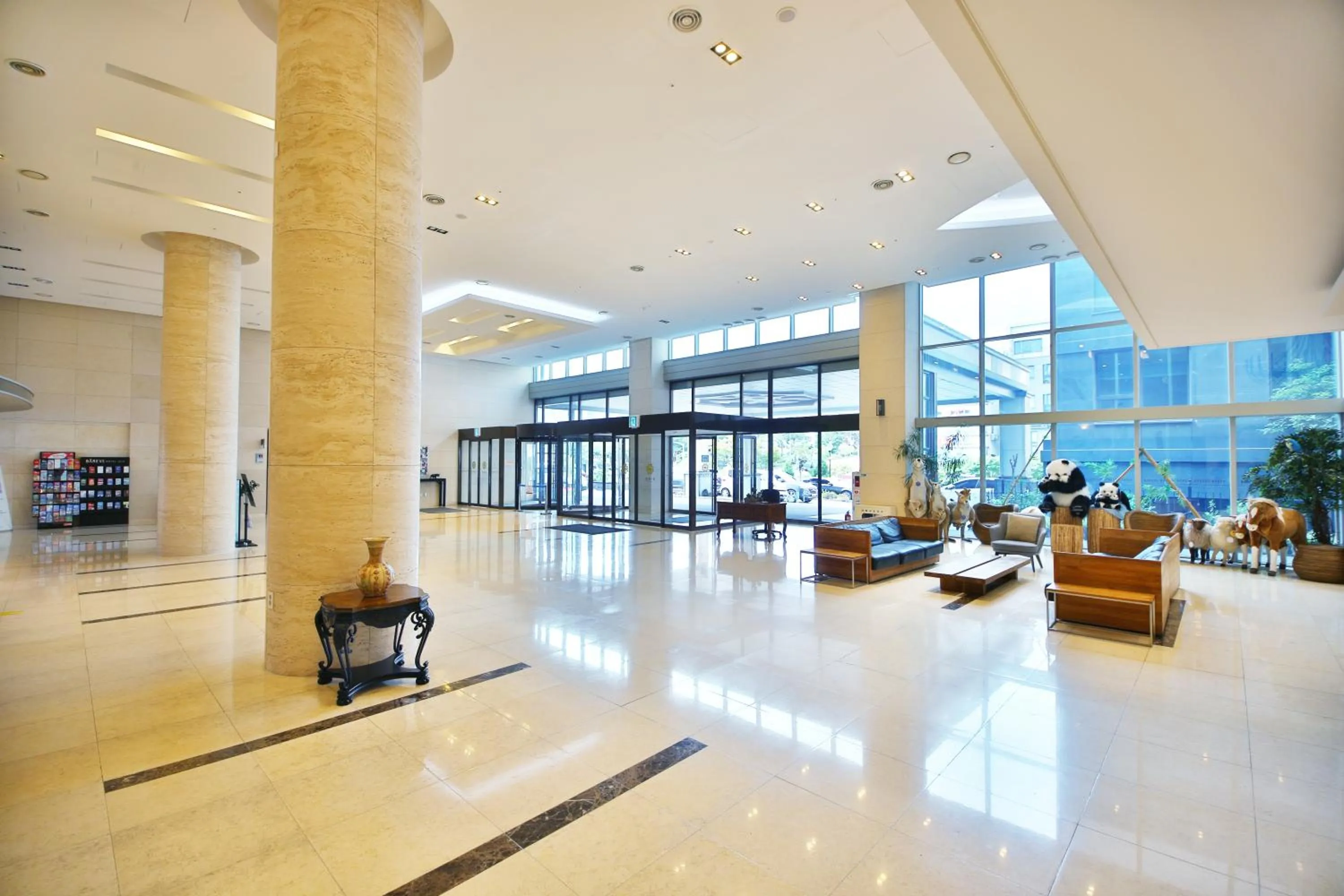 Lobby or reception in Bareve Hotel