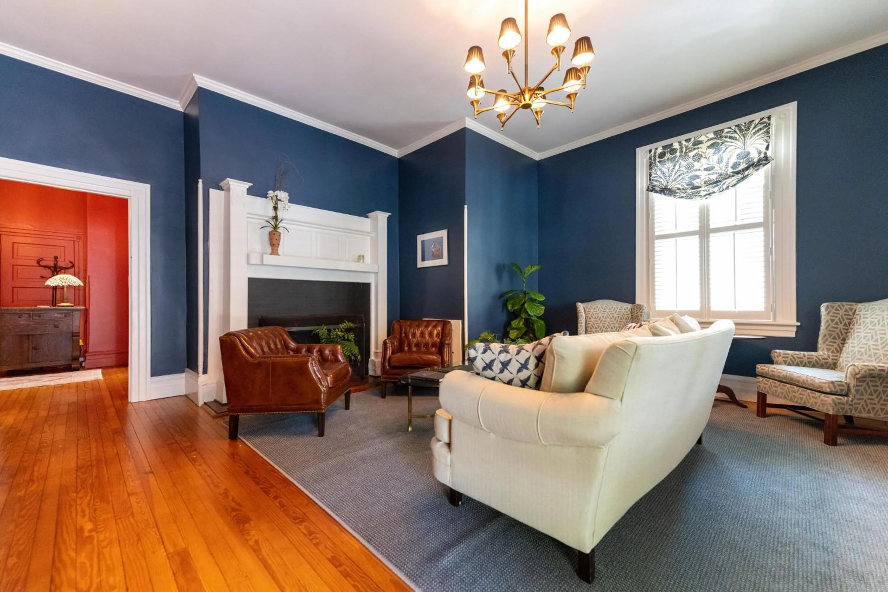Seating area in The Edenton Collection-Captain's Quarters Inn